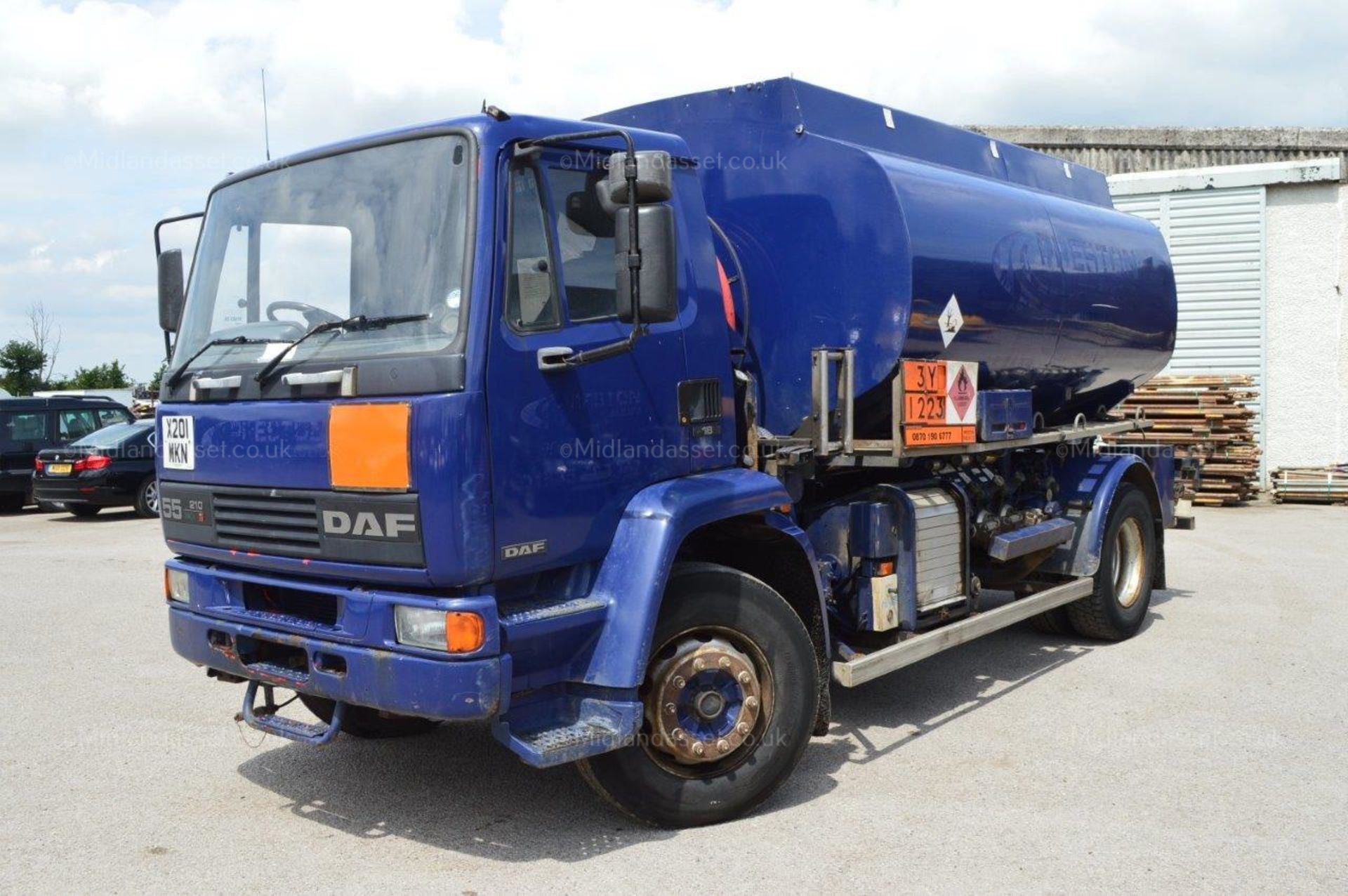 2000/X REG DAF FA55.210 13,000 LITRE FUEL TANKER - Image 2 of 24