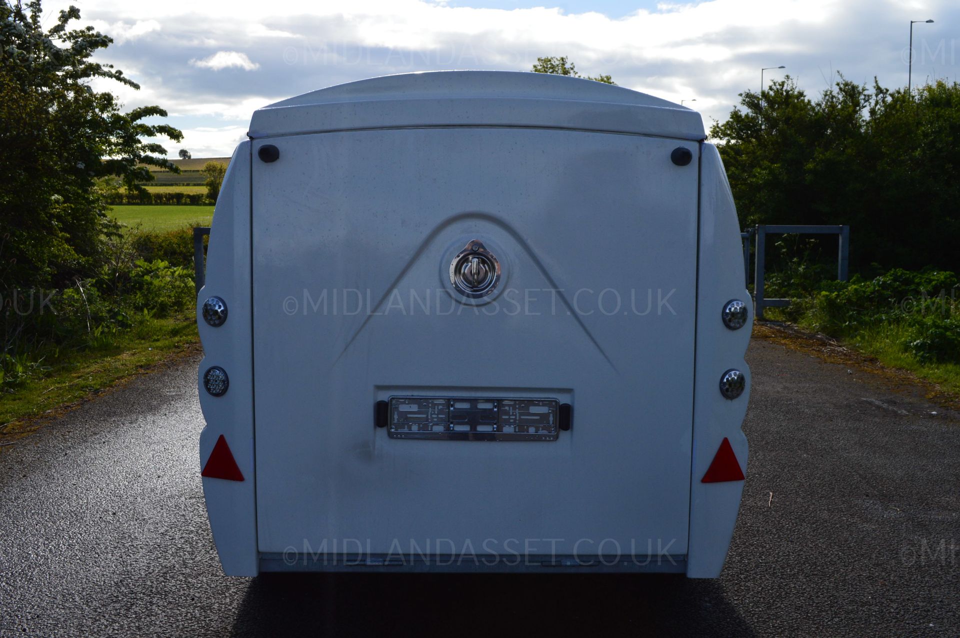 BRAND NEW GS TRAILER WITH BRAKING SYSTEM *NO VAT* - Image 8 of 18