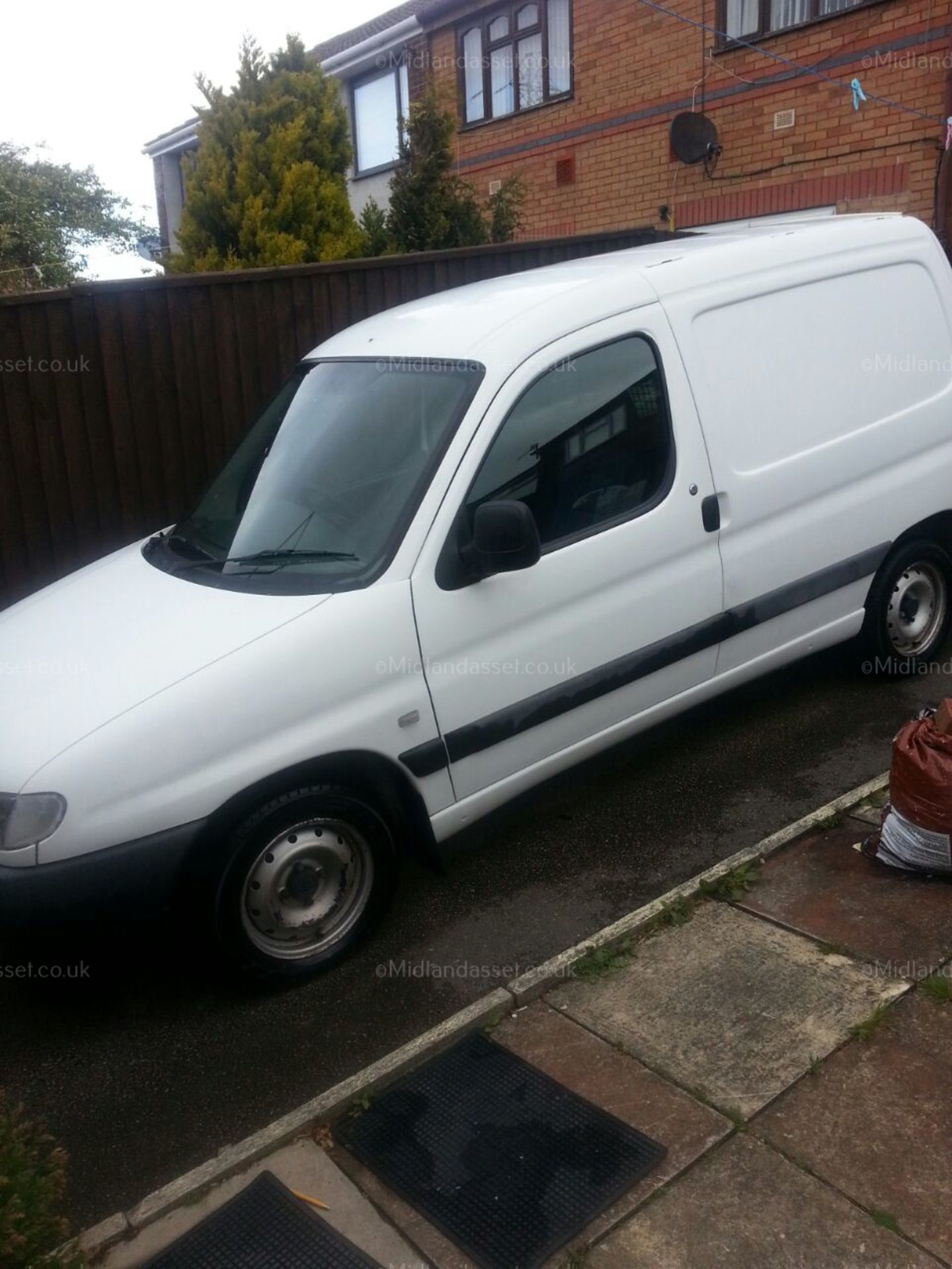 2001/51 REG PEUGEOT PARTNER CAR DERIVED VAN - Image 6 of 7