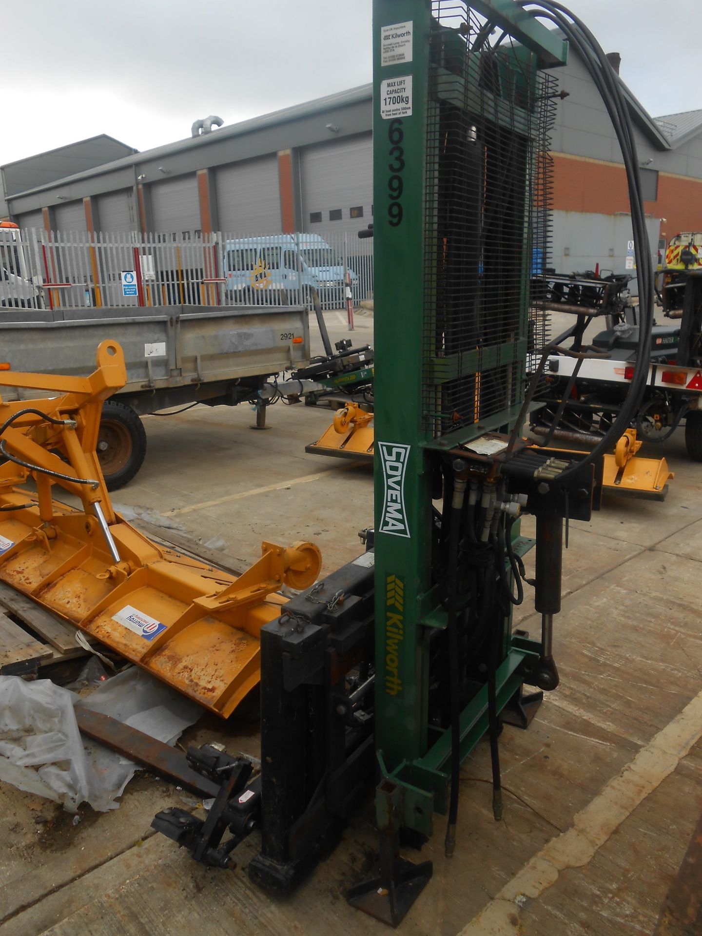 KILWORTH 3 POINT LINKAGE FORKLIFT c/w POST LIFTER DIRECT LOCAL AUTHORITY - Image 3 of 3