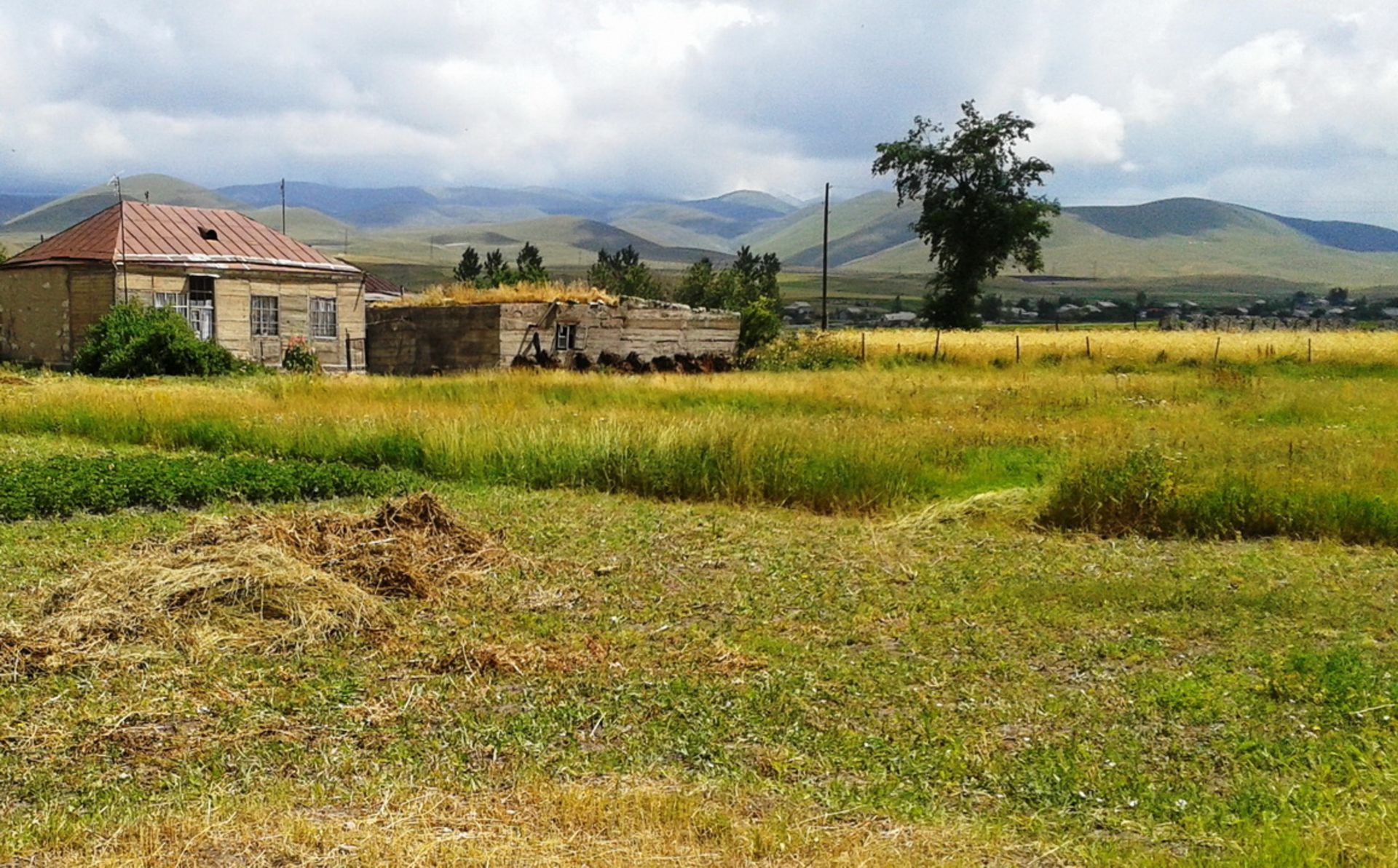 HOUSE IN 1 ACRE IN SOTK, ARMENIA - Image 2 of 35