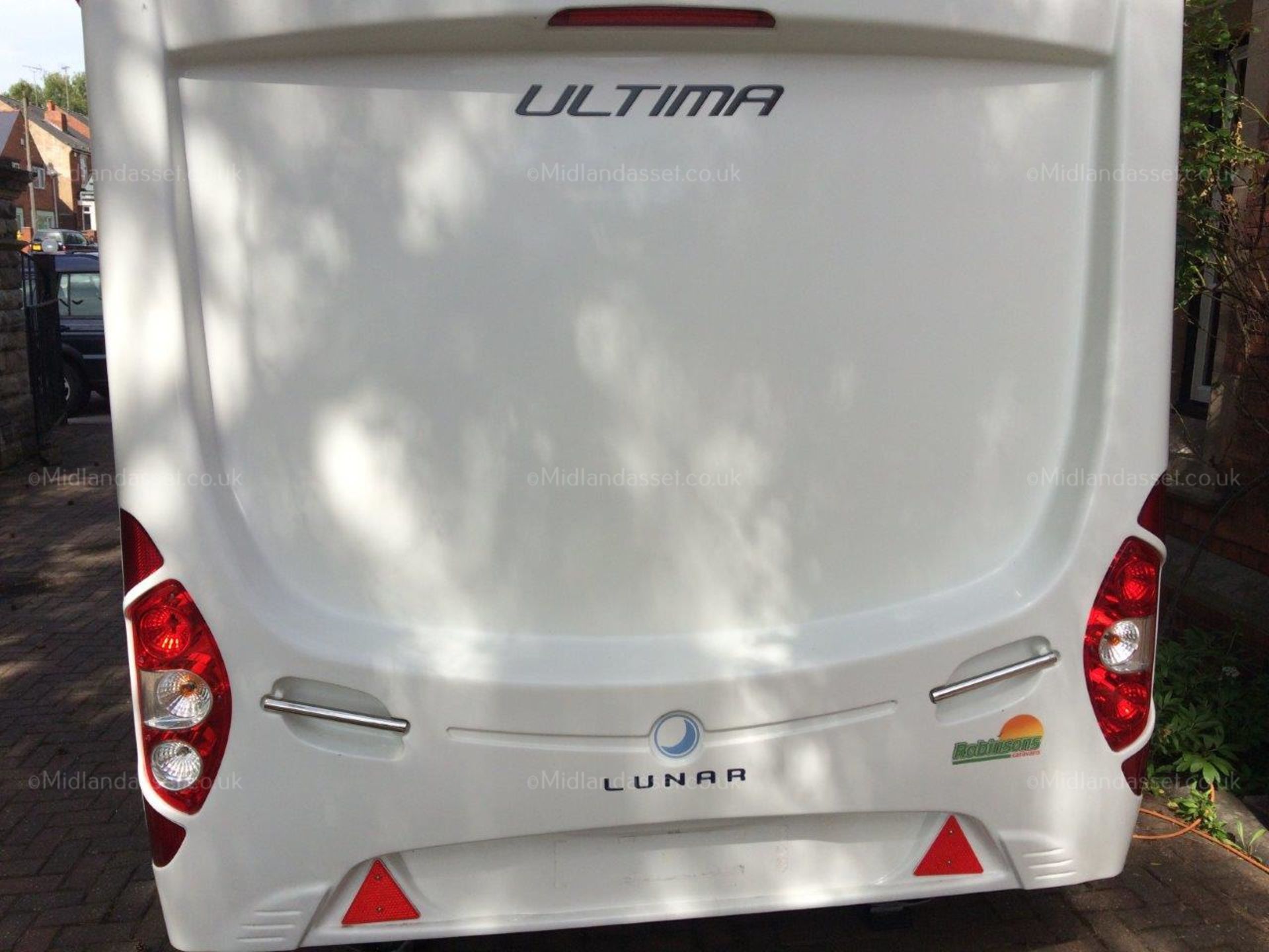 2012 LUNAR ULTIMA 4 BERTH CARAVAN *NO VAT* - Image 5 of 14