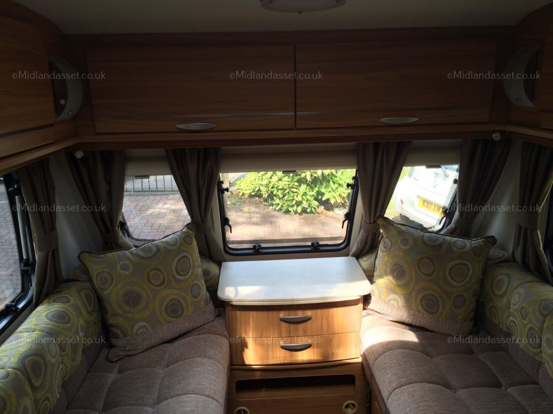 2012 LUNAR ULTIMA 4 BERTH CARAVAN *NO VAT* - Image 10 of 14