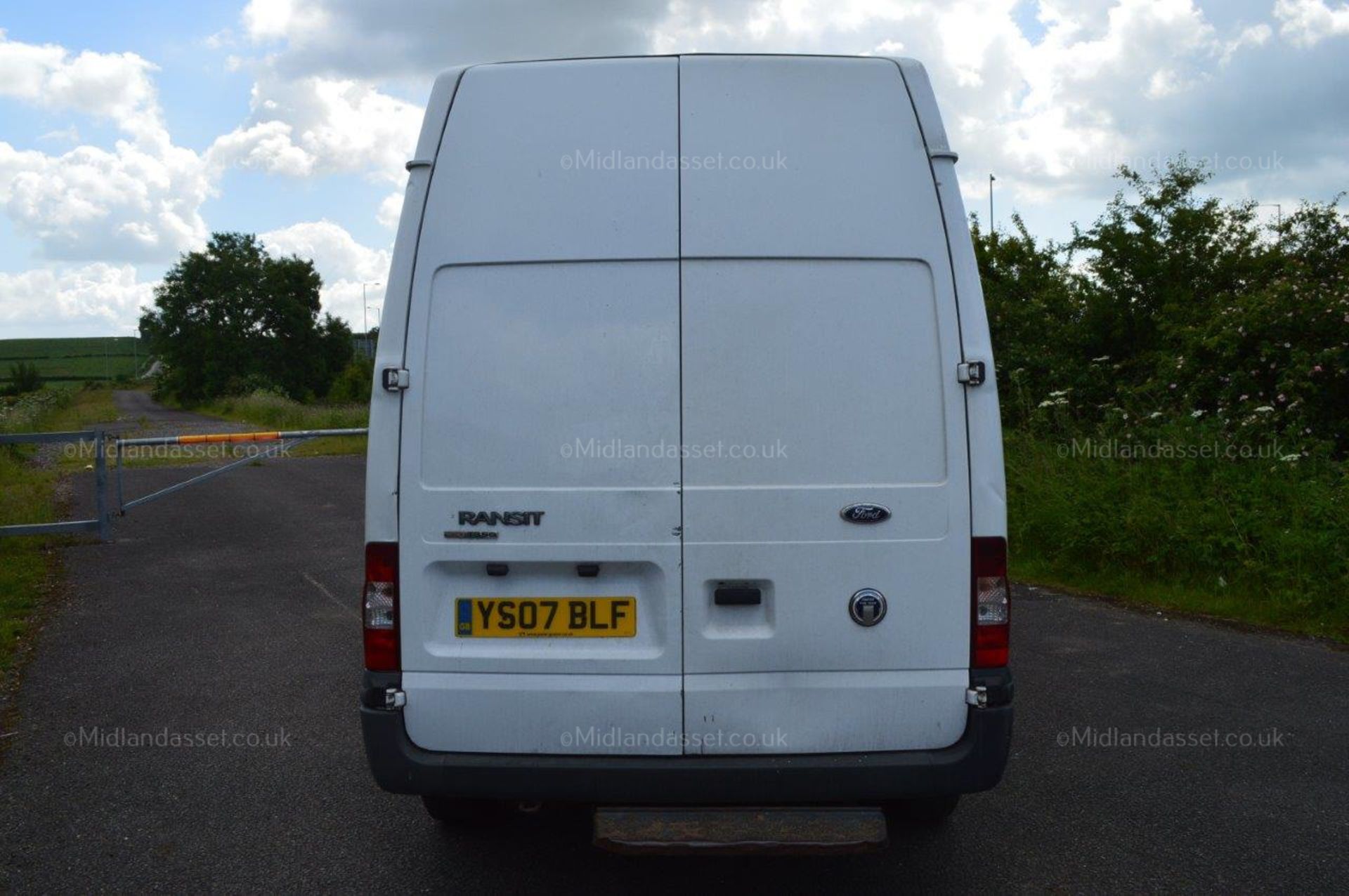 2007/07 REG FORD TRANSIT 100 T350L RWD PANEL VAN - Image 5 of 13