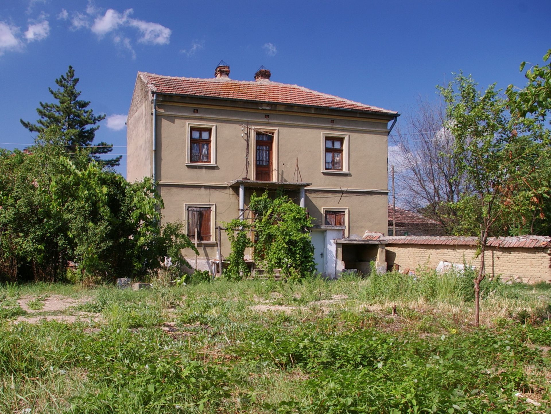 HUGE PROPERTY(s)  ARCHAR, VIDIN, BULGARIA