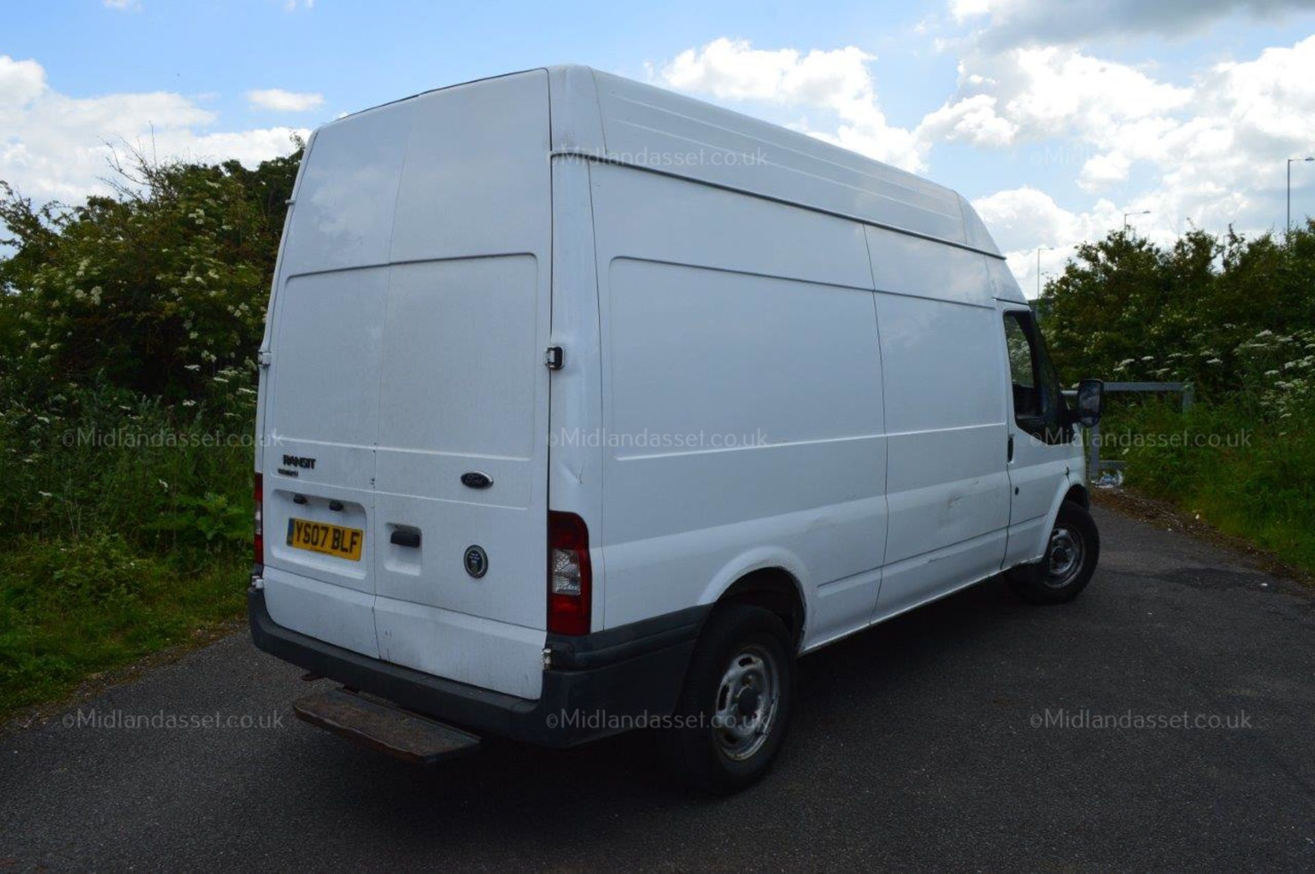 2007/07 REG FORD TRANSIT 100 T350L RWD PANEL VAN - Image 4 of 13