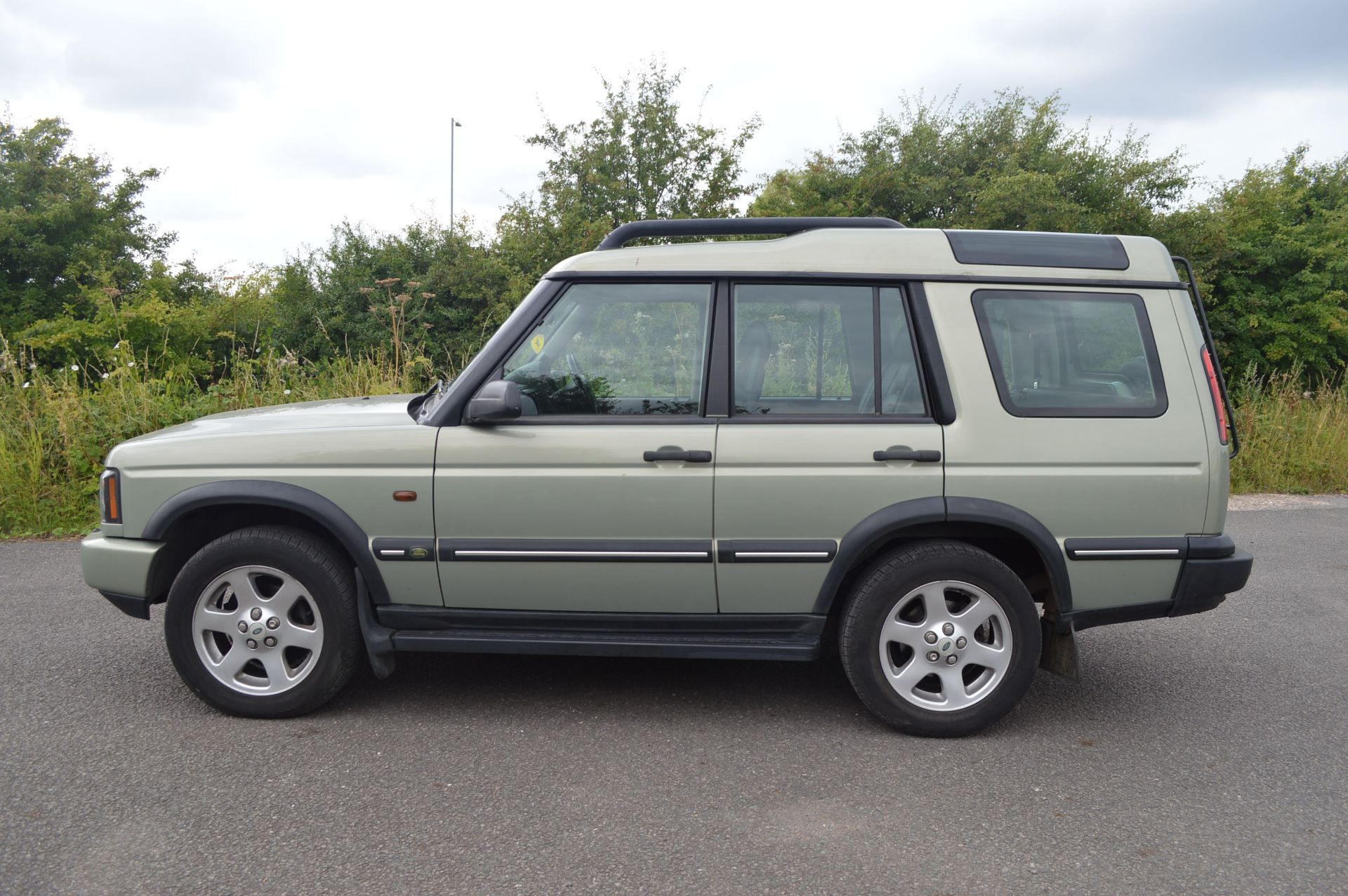 2004/04 REG LAND ROVER DISCOVERY ES PREMIUM TD5 7 SEATER AUTOMATIC *NO VAT* - Image 4 of 43