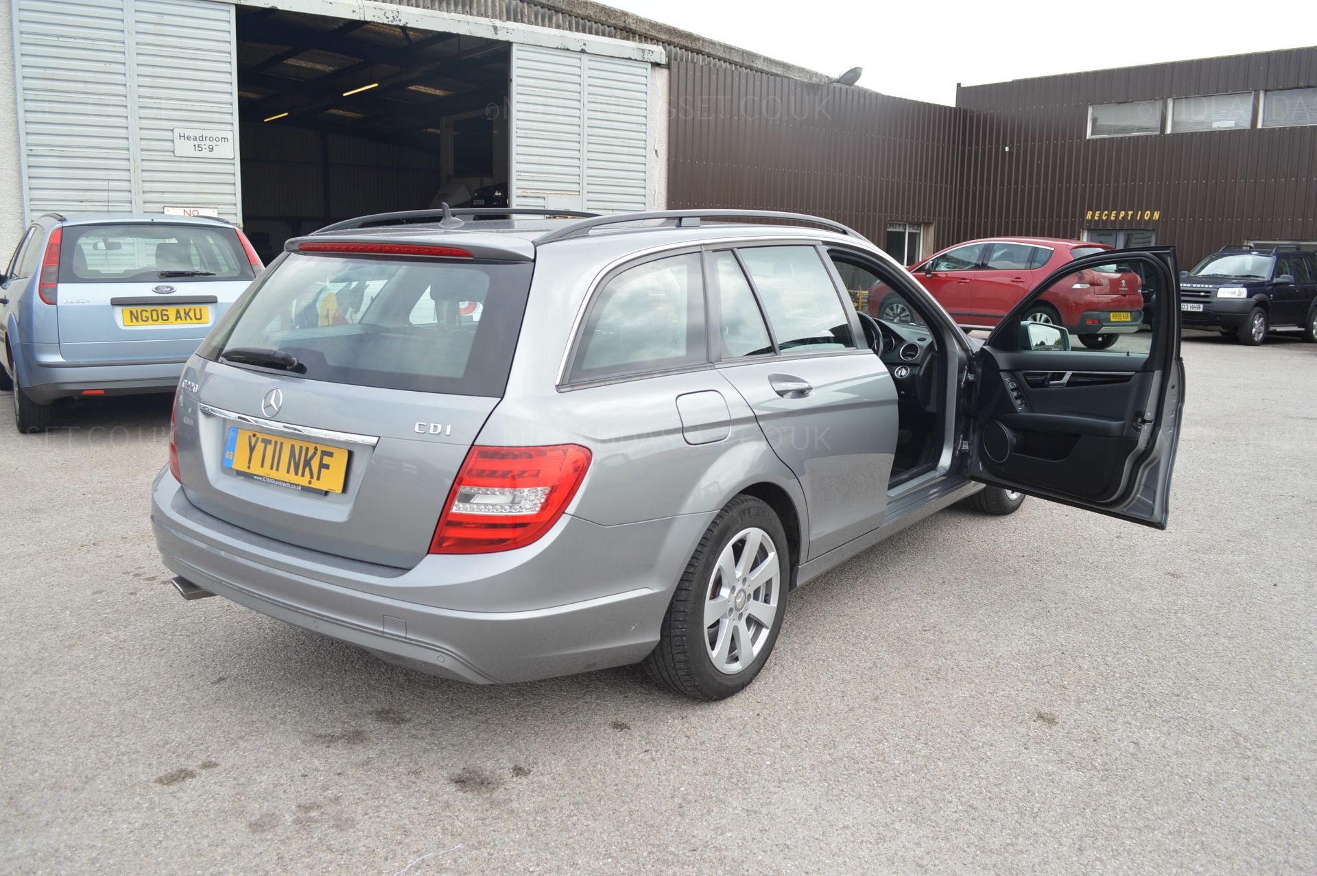 2011/11 REG MERCEDES-BENZ C220 SE CDI BLUE EFFICIENCY 5 DOOR ESTATE *NO VAT* - Image 6 of 36