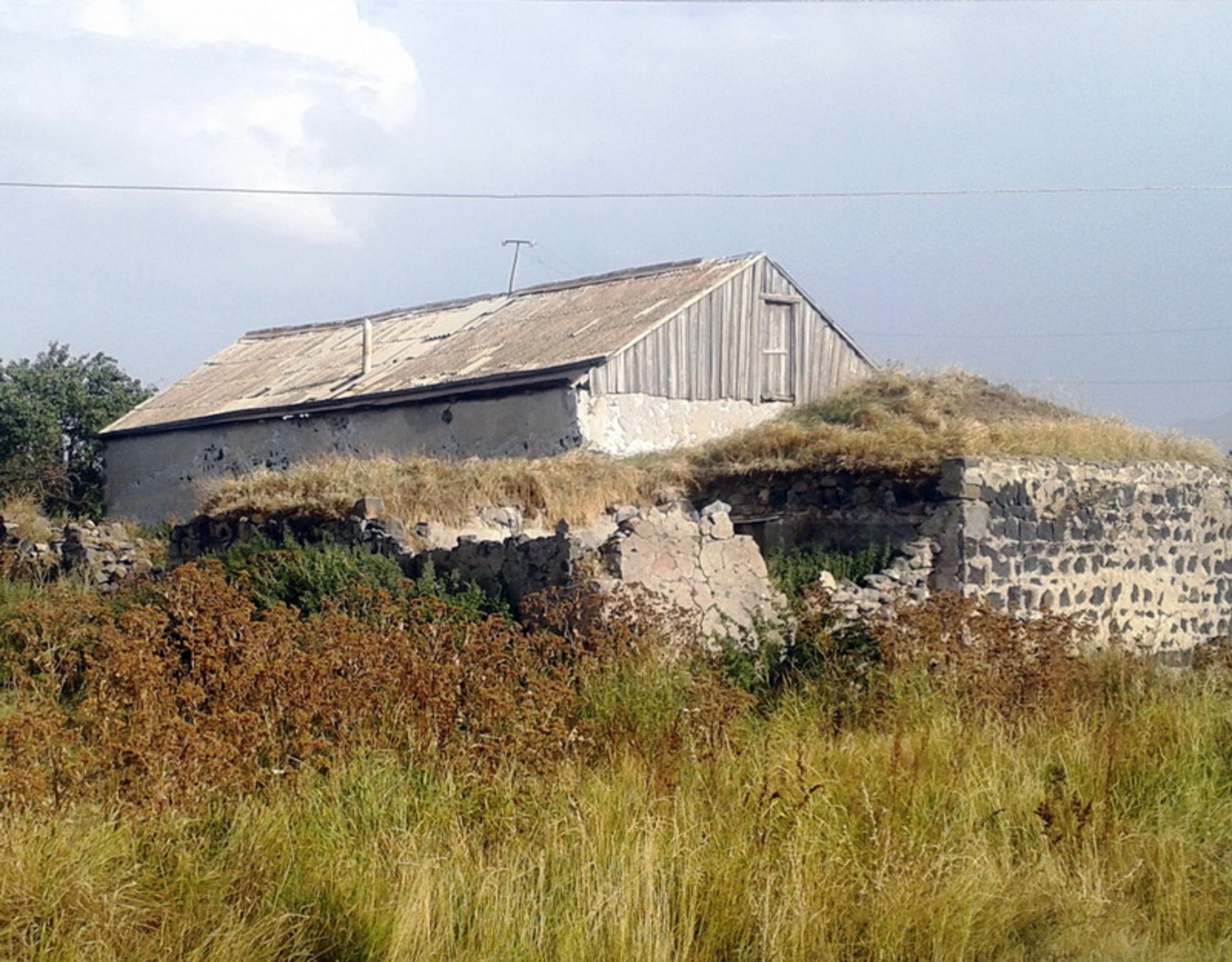 STONE BUILT HOME IN SHATVAN, ARMENIA IN ONE ACRE OF LAND !! - Image 7 of 26