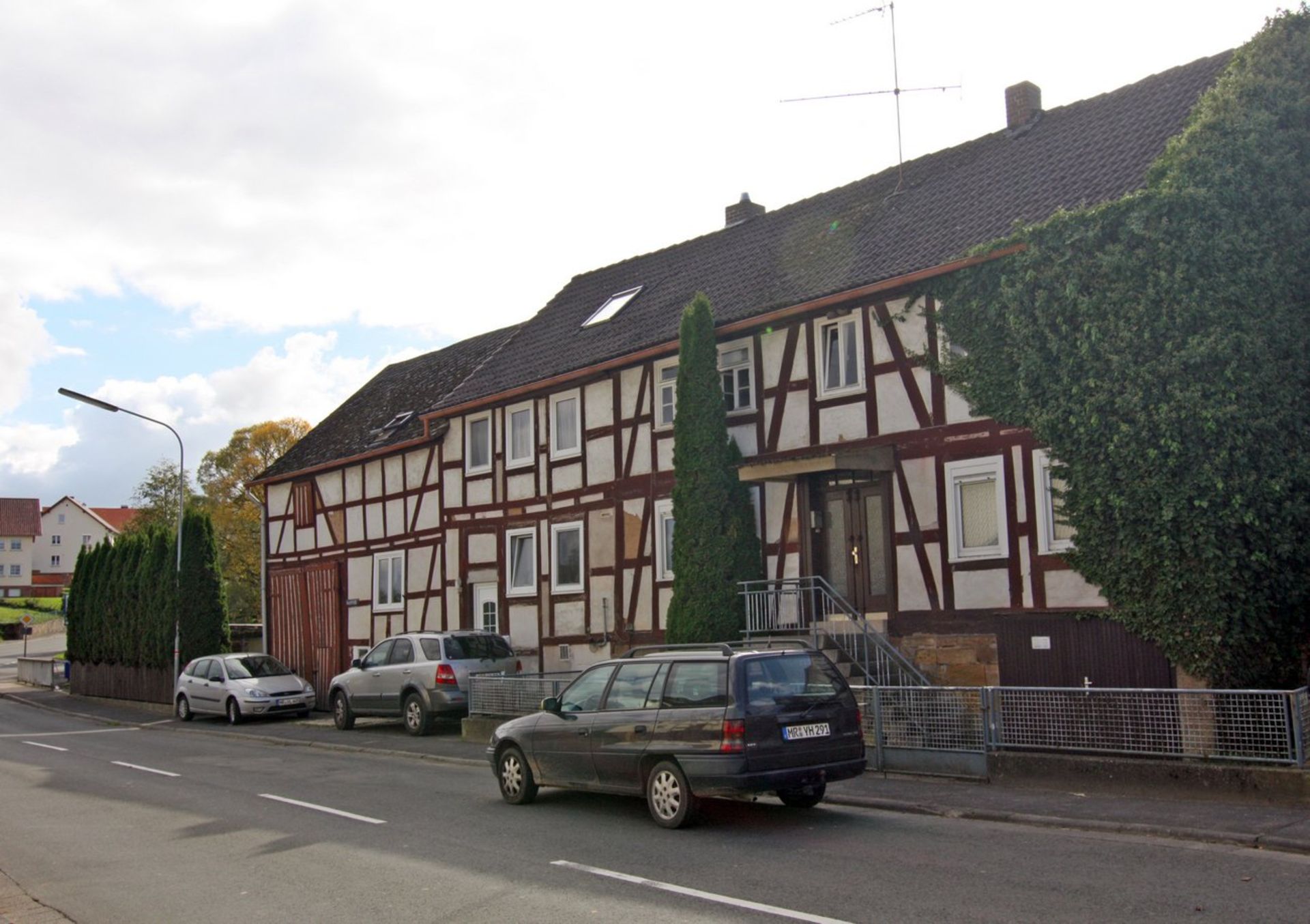 LOVELY LARGE HOUSE IN A VILLAGE CALLED MOMBERG, GERMANY - READY TO MOVE IN TO!