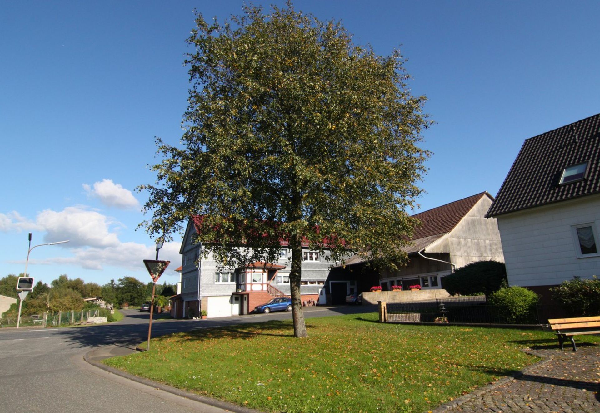 LOVELY LARGE HOUSE IN A VILLAGE CALLED MOMBERG, GERMANY - READY TO MOVE IN TO! - Image 64 of 66