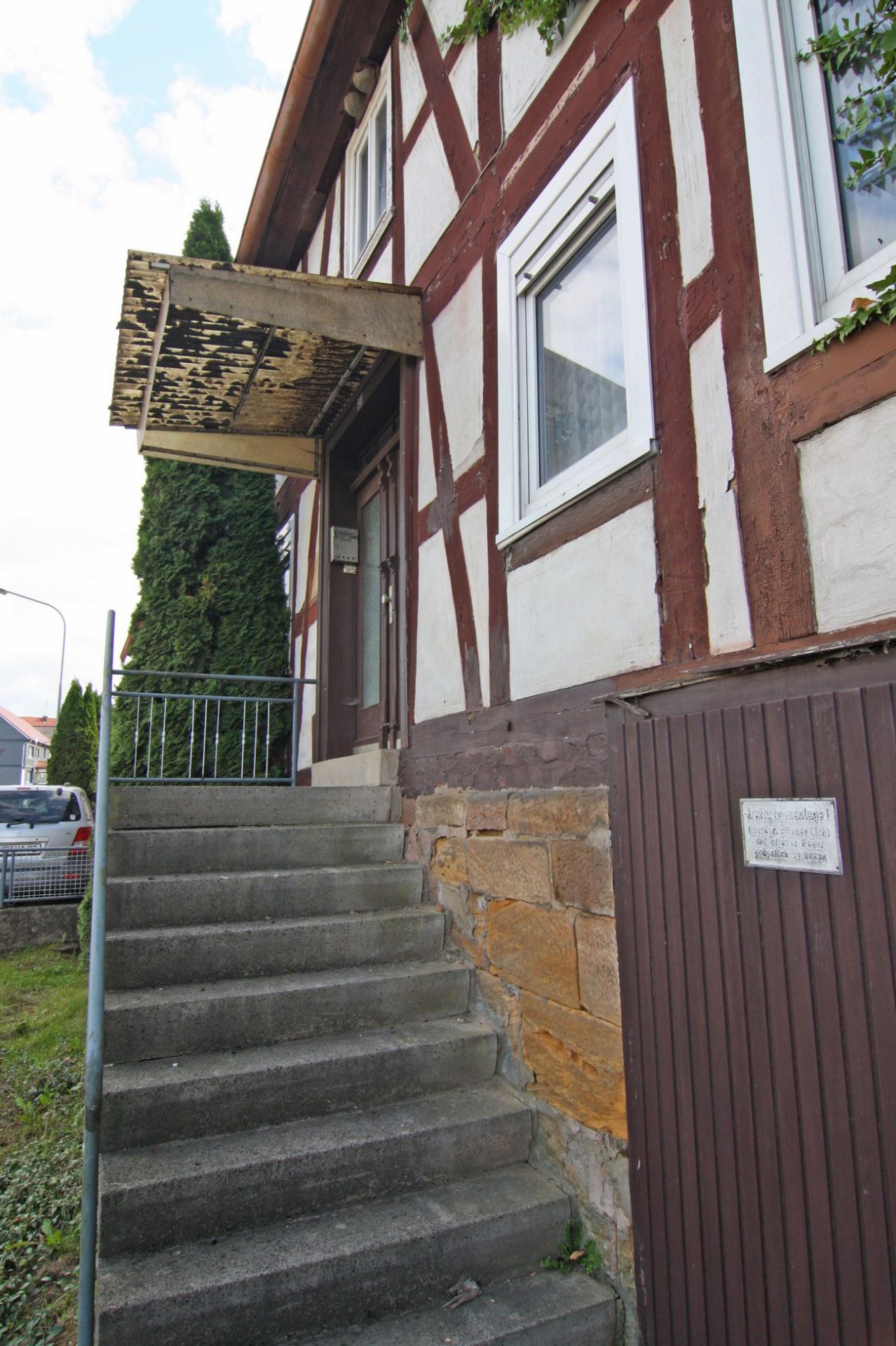 LOVELY LARGE HOUSE IN A VILLAGE CALLED MOMBERG, GERMANY - READY TO MOVE IN TO! - Image 10 of 66