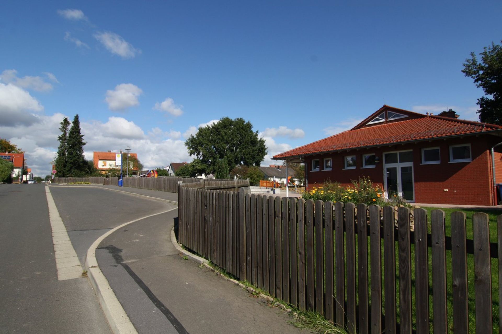 LOVELY LARGE HOUSE IN A VILLAGE CALLED MOMBERG, GERMANY - READY TO MOVE IN TO! - Image 53 of 66