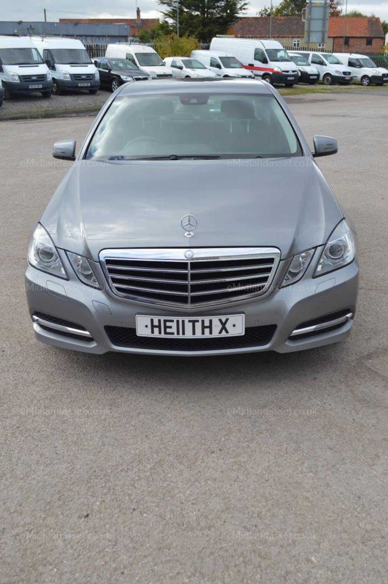 2011/61 REG MERCEDES-BENZ E250 AVANTGARDE ED125 CDI BLUE EFFICIENCY 4 DOOR SALOON *NO VAT* - Image 2 of 24