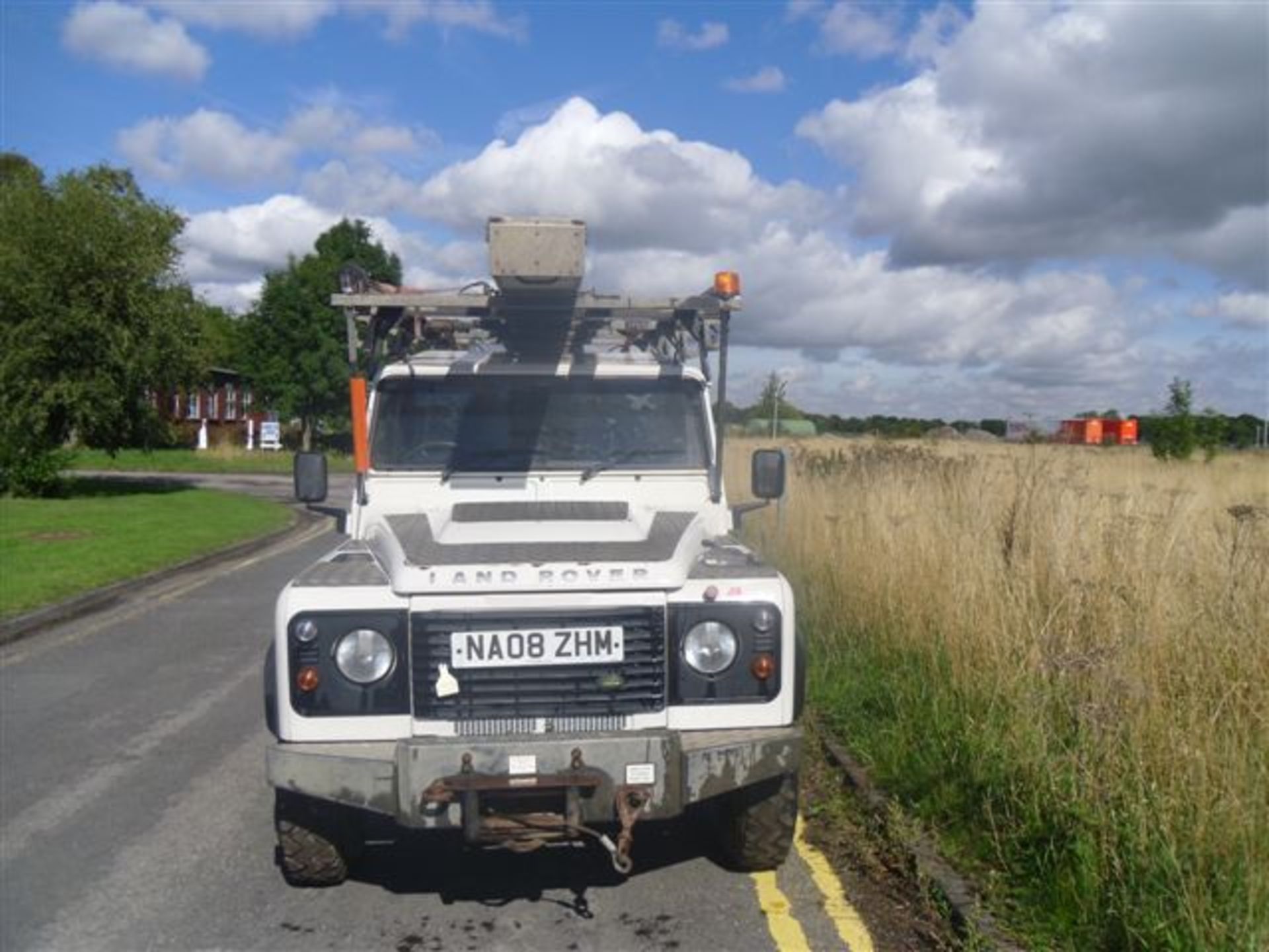 08/2008 LAND ROVER DEFENDER 110 HARD TOP - Image 2 of 13