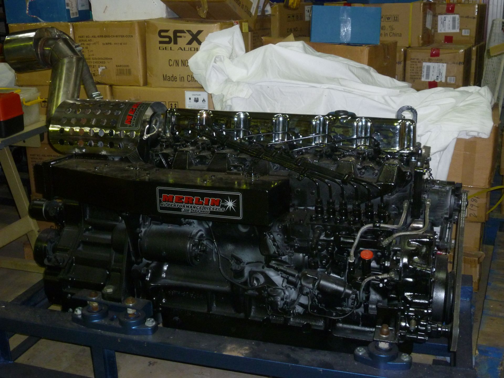 PAIR OF NEW MERLIN 7.8L 400 hp TURBO & INTERCOOLED MARINE DIESEL ENGINES - Image 3 of 9