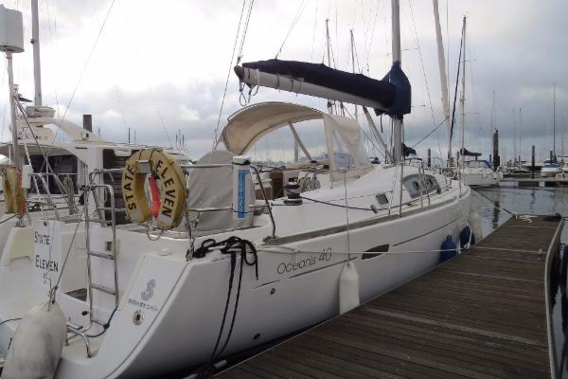 BENETEAU OCEANIS 40 SAILING YACHT - RESERVE MET !   .......*NOW 'ON-SALE' - Image 4 of 15