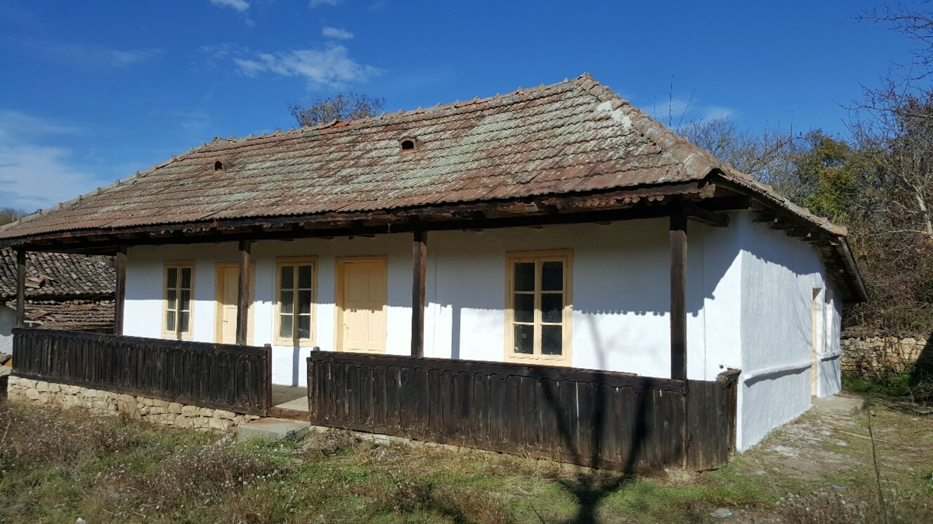 VERY SOLID 3 BED GERMAN COTTAGE WITH ABOUT 2 ACRES OF LAND AND RIVER, NOT FAR FROM BULGARIAN COAST - Image 3 of 34