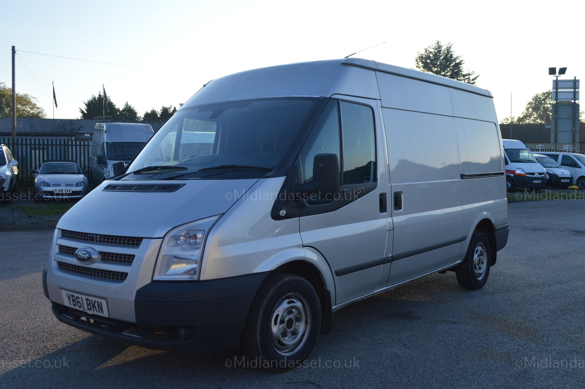 2012/61 REG FORD TRANSIT 125 T280 TREND FW SHOWING 1 PREVIOUS OWNER *NO VAT* - Image 2 of 19