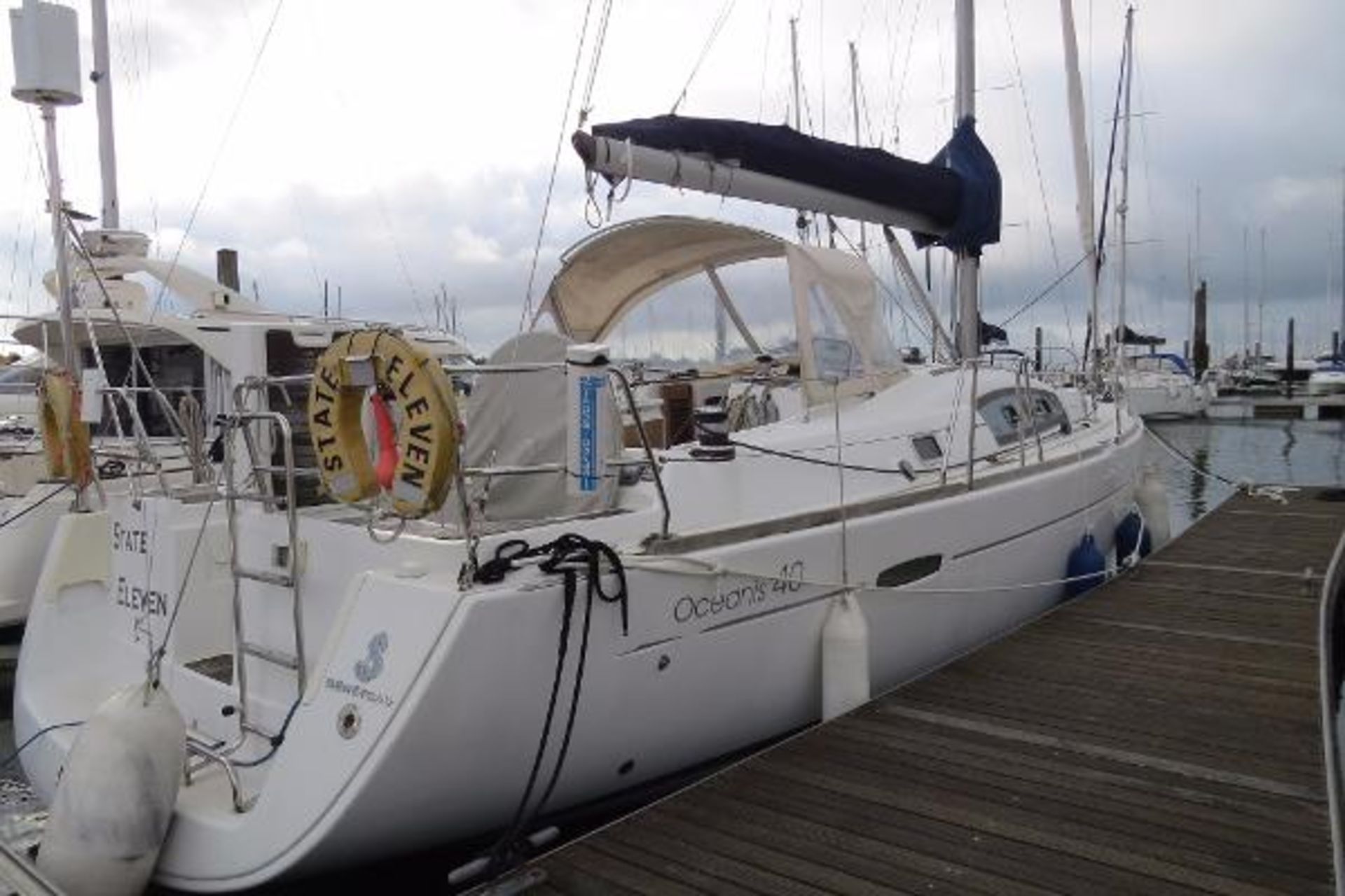 BENETEAU OCEANIS 40 SAILING YACHT - RESERVE MET !   .......*NOW 'ON-SALE' - Image 15 of 15