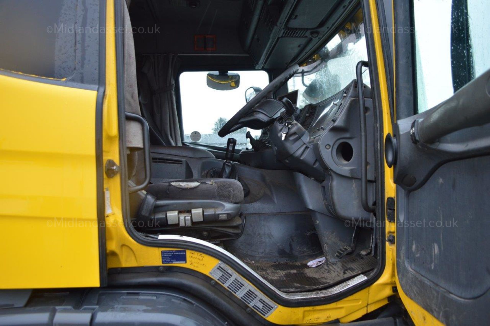 2000 REG SCANIA P6X2 26 TONNE BEAVER TAIL LORRY SLEEPER CAB - Image 9 of 18