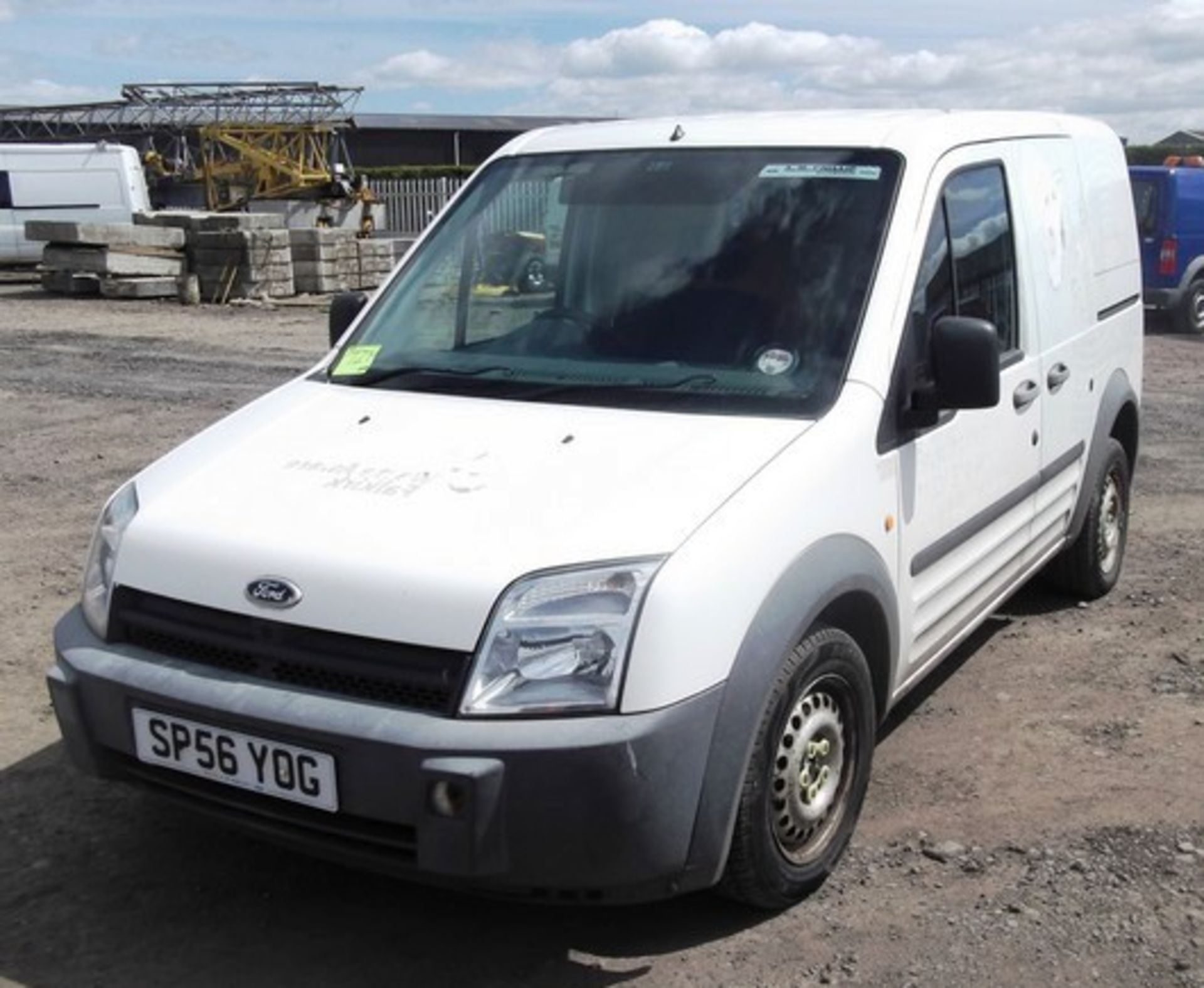 FORD TRAN CONNECT L 200 TD SWB - 1753cc
Body: 2 Dr Van
Color: White
First Reg: 20/10/2006
Doors: 2