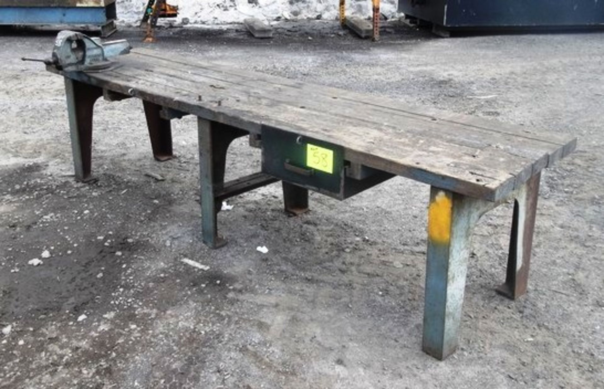 HEAVY DUTY 11'X3' WORKSHOP BENCH WITH VICE