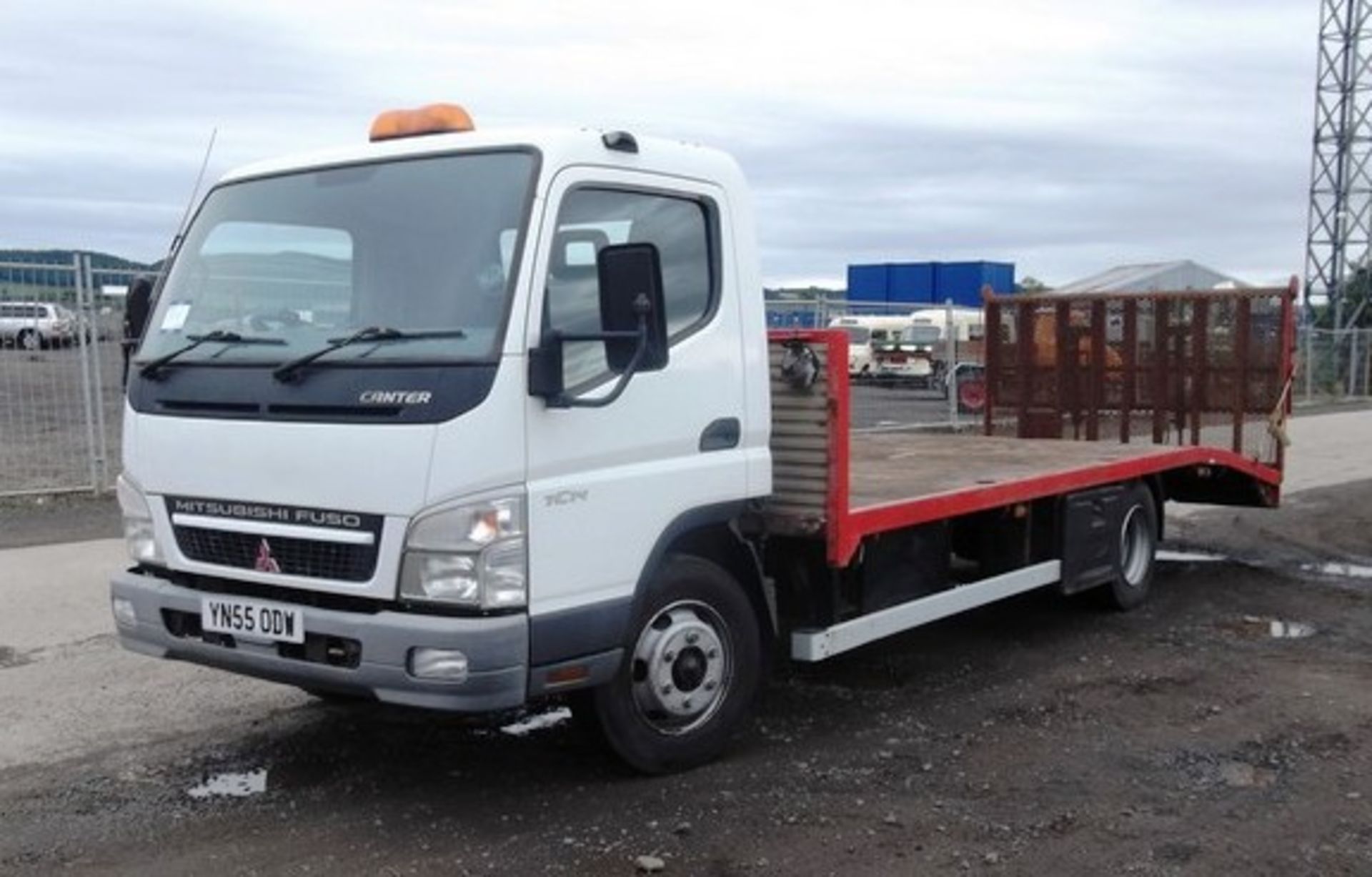 MITSUBISHI CANTER 75 7C14 - 3908cc
Body: 2 Dr Truck
Color: White
First Reg: 01/09/2005
Doors: 2
MOT: - Image 2 of 16