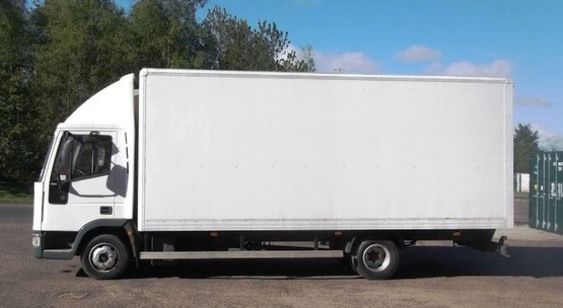 IVECO-FORD CARGO TECTOR - 3920cc
Body: 2 Dr Van
Color: White
First Reg: 05/03/2004
Doors: 2
MOT: - Image 18 of 20