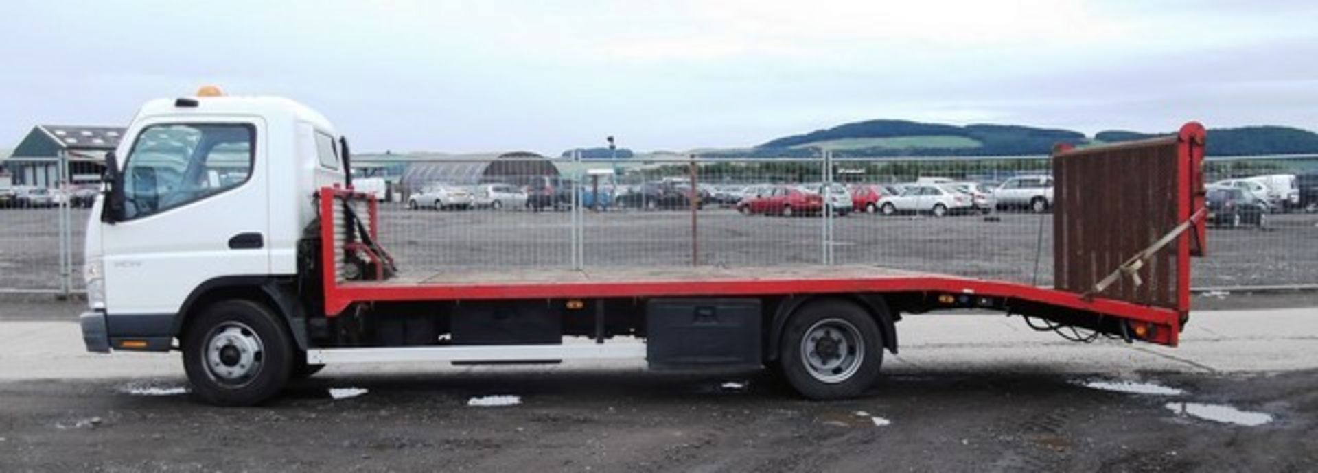 MITSUBISHI CANTER 75 7C14 - 3908cc
Body: 2 Dr Truck
Color: White
First Reg: 01/09/2005
Doors: 2
MOT: - Image 4 of 16
