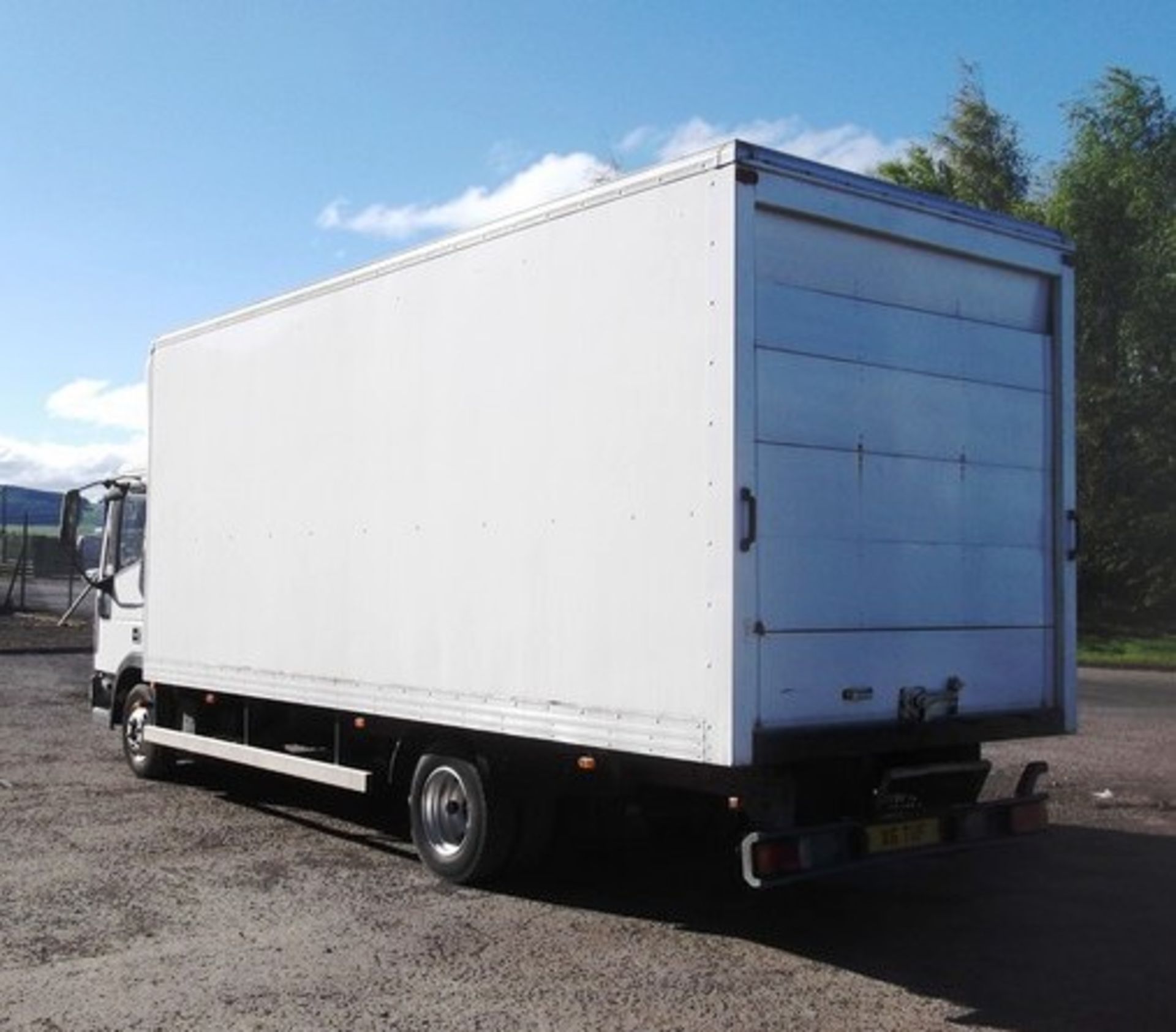 IVECO-FORD CARGO TECTOR - 3920cc
Body: 2 Dr Van
Color: White
First Reg: 05/03/2004
Doors: 2
MOT: - Image 15 of 20