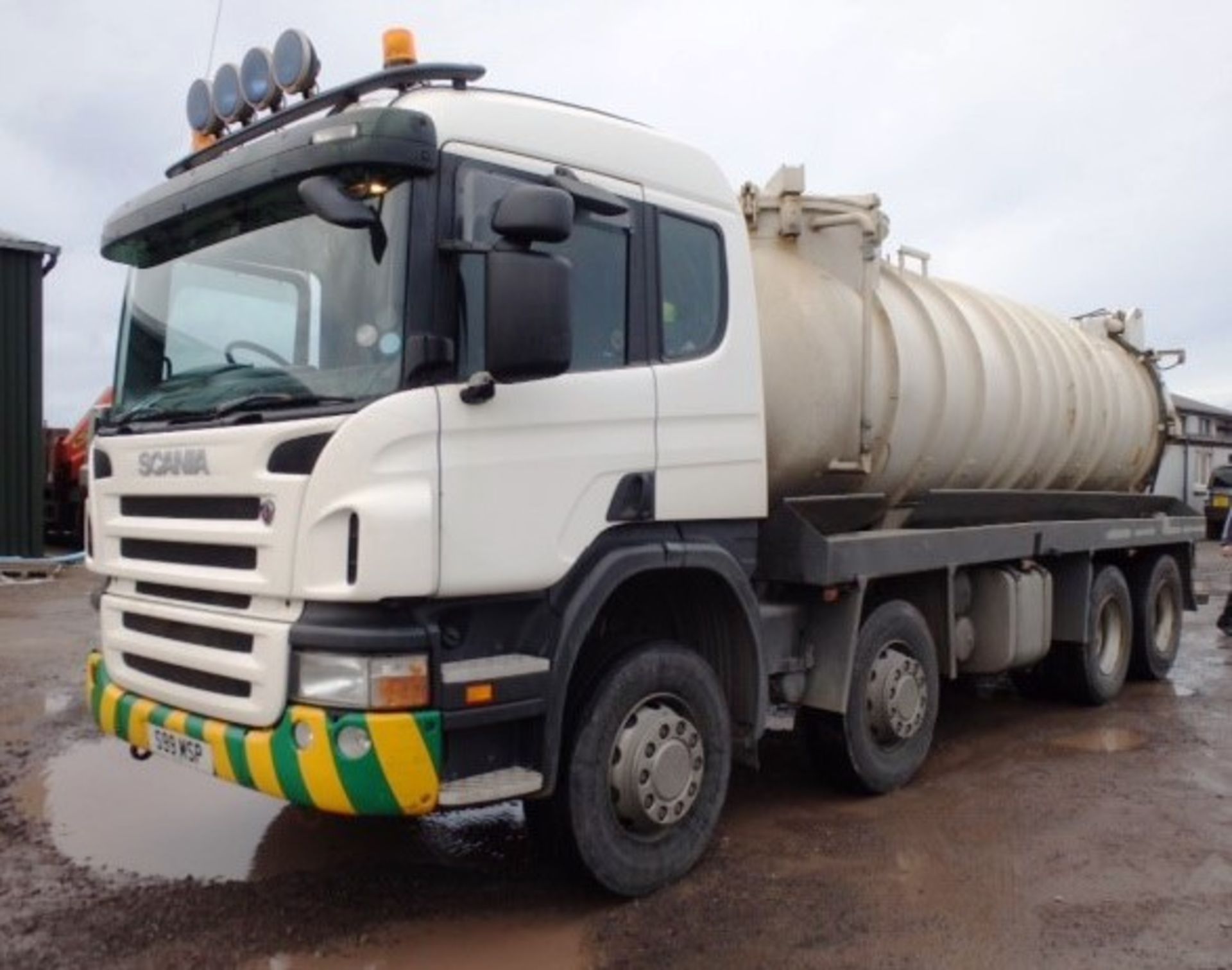 SCANIA P-SRS C-CLASS - 11705cc
Body: 2 Dr Truck
Color: White
First Reg: 24/09/2007
Doors: 2
MOT: