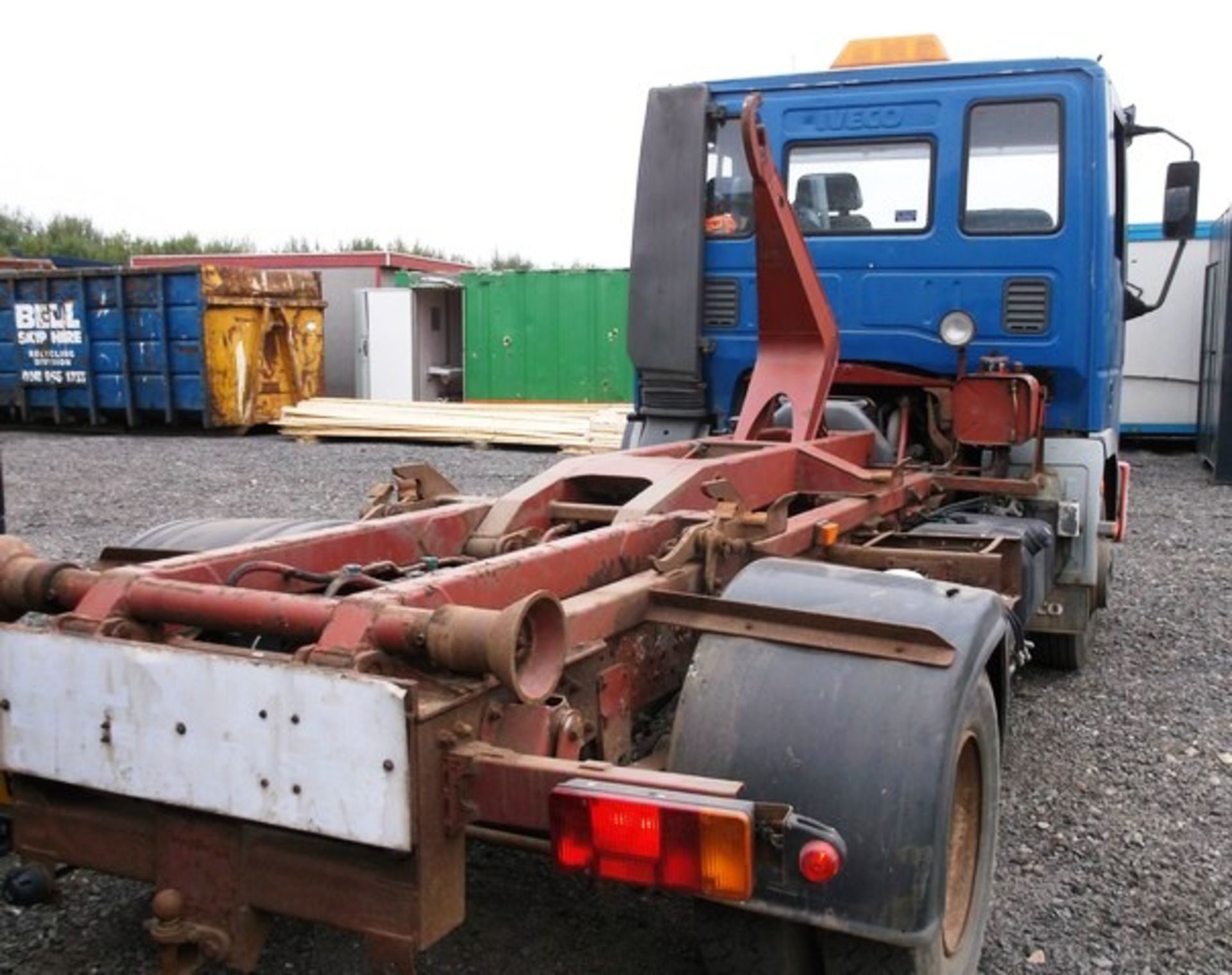 IVECO-FORD CARGO TECTOR - 3920cc
Body: 2 Dr Truck
Color: Blue
First Reg: 06/07/2001
Doors: 2
MOT: - Image 12 of 16