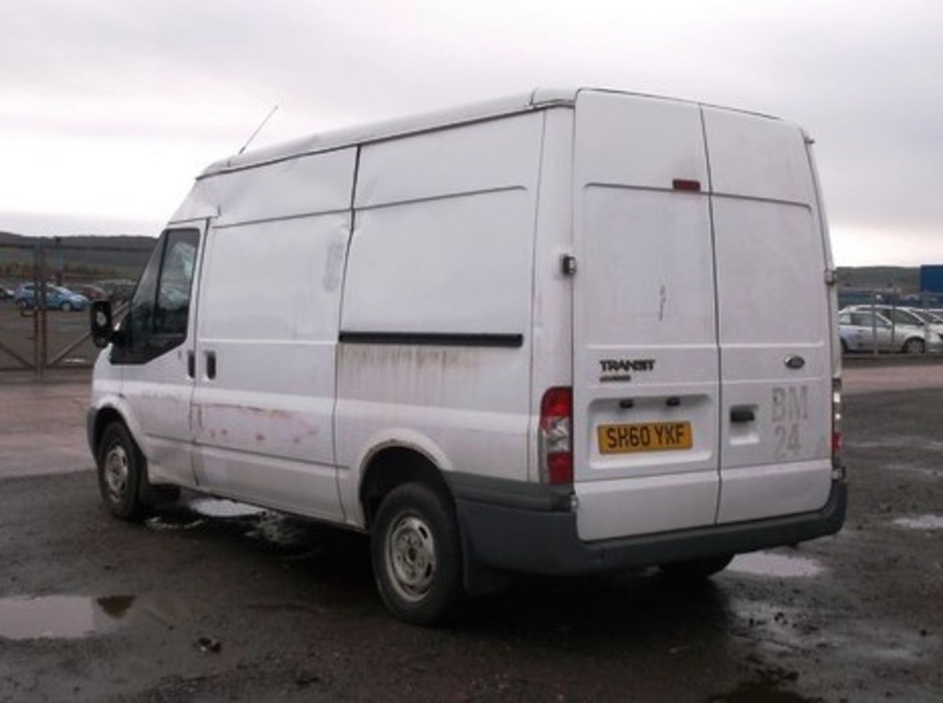 FORD TRANSIT 85 T280M FWD - 2198cc
Body: 2 Dr Van
Color: White
First Reg: 18/01/2011
Doors: 2 - Image 3 of 8