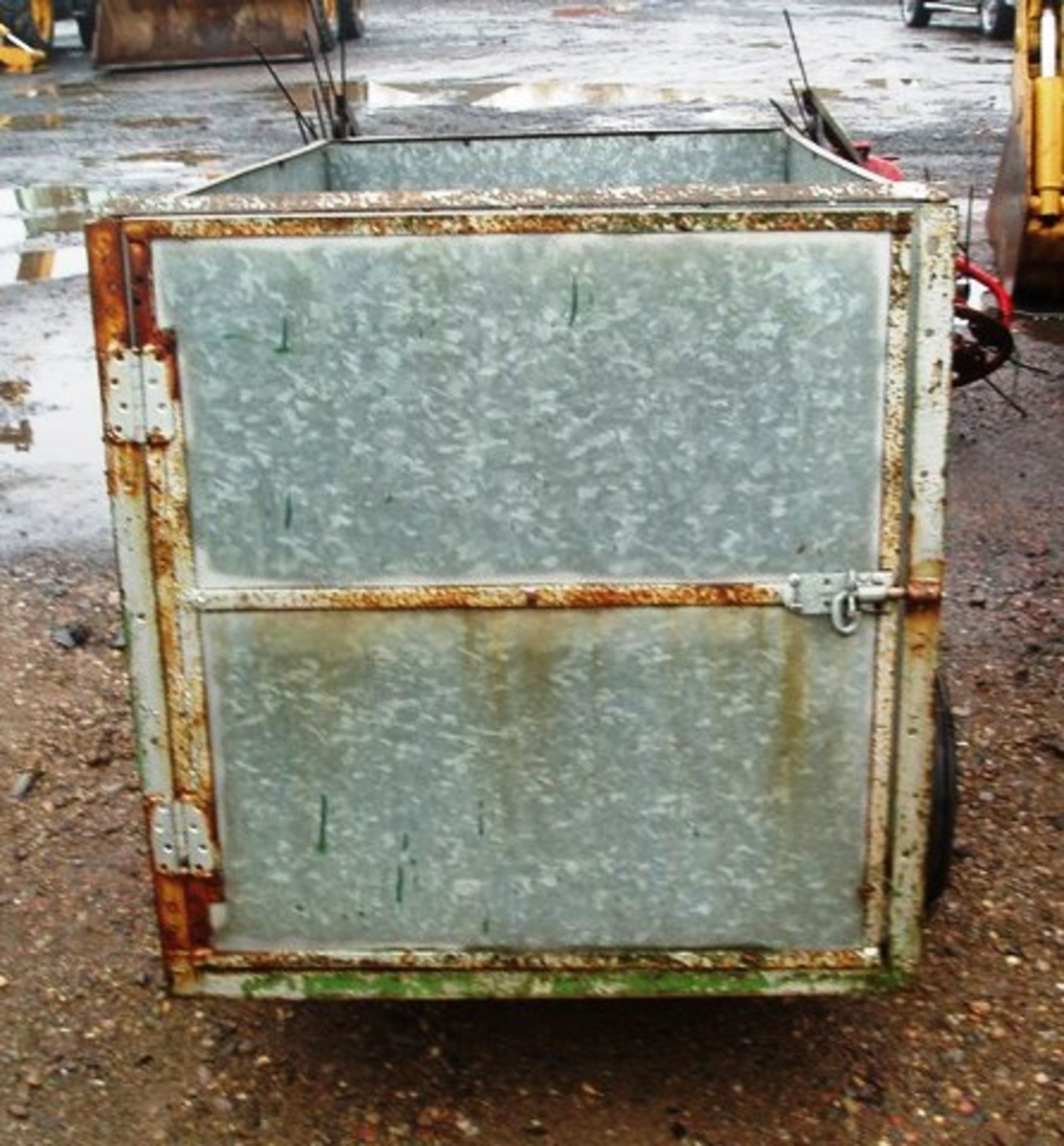 SMALL LIVESTOCK TRAILER WITH OPENING REAR DOOR, APPROX 6' X 3' 6" WITH HIGH ALUMINIUM SIDES.' - Image 2 of 2