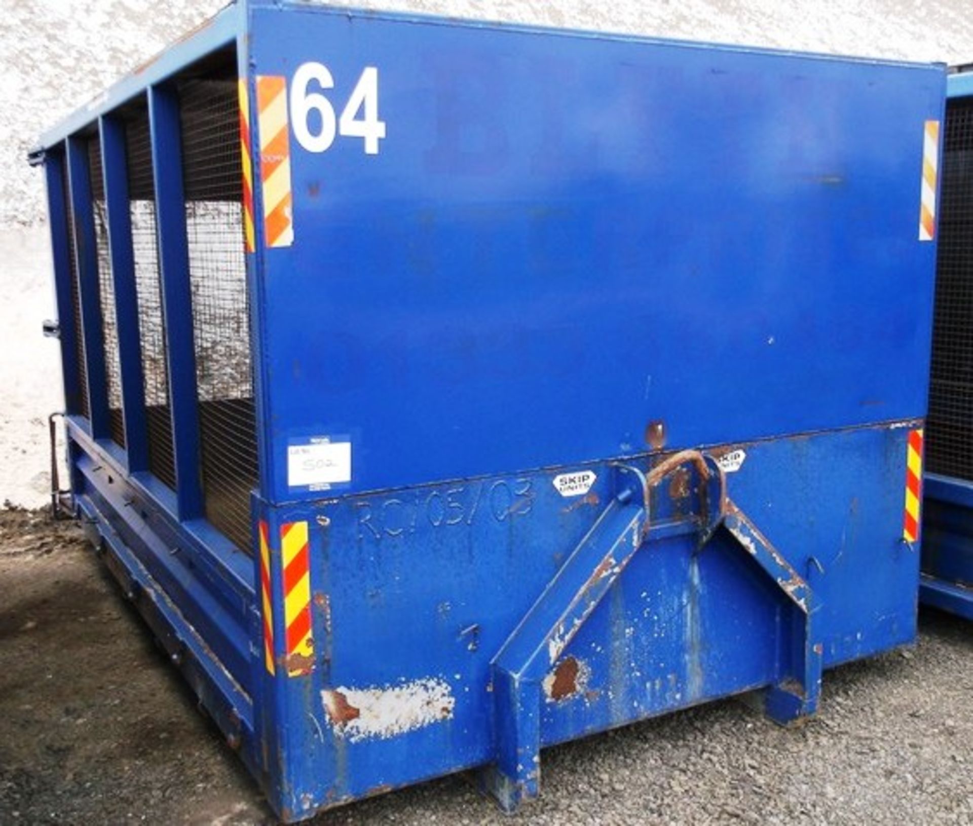 IVECO-FORD CARGO TECTOR - 3920cc
Body: 2 Dr Truck
Color: Blue
First Reg: 06/07/2001
Doors: 2
MOT: - Image 3 of 16