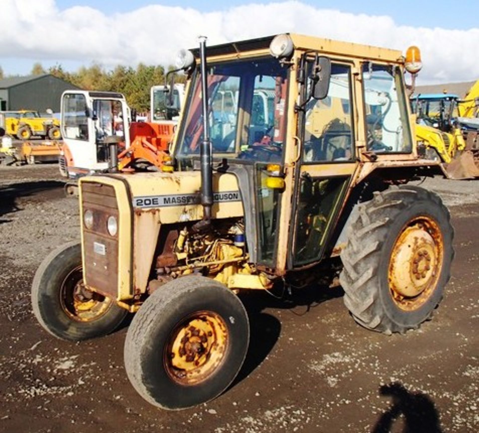 1982 MASSEY FERGUSON MF20E 2WD TRACTOR.'LIQUIDATION DIRECT'