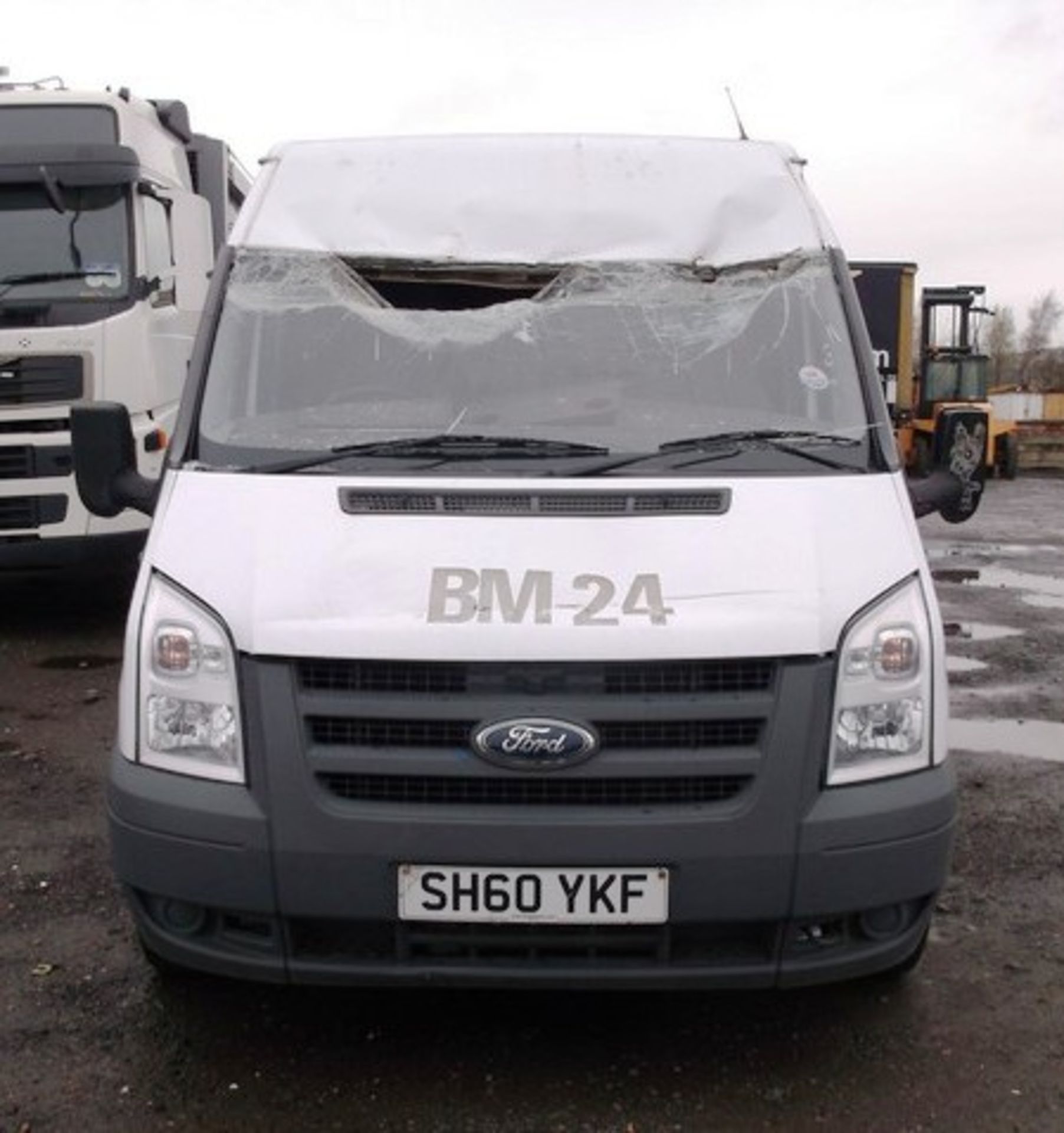 FORD TRANSIT 85 T280M FWD - 2198cc
Body: 2 Dr Van
Color: White
First Reg: 18/01/2011
Doors: 2 - Image 7 of 8