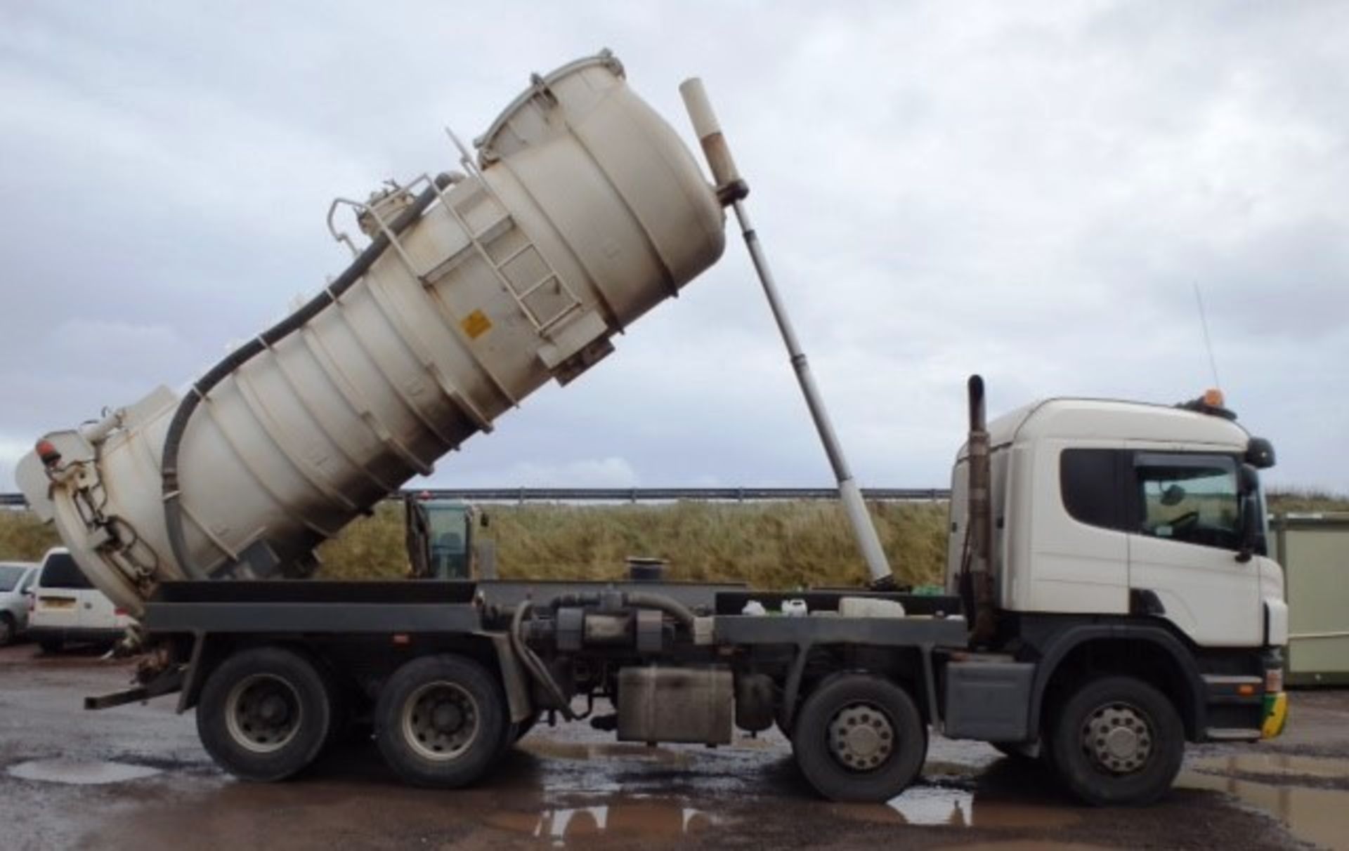 SCANIA P-SRS C-CLASS - 11705cc
Body: 2 Dr Truck
Color: White
First Reg: 24/09/2007
Doors: 2
MOT: - Image 9 of 13