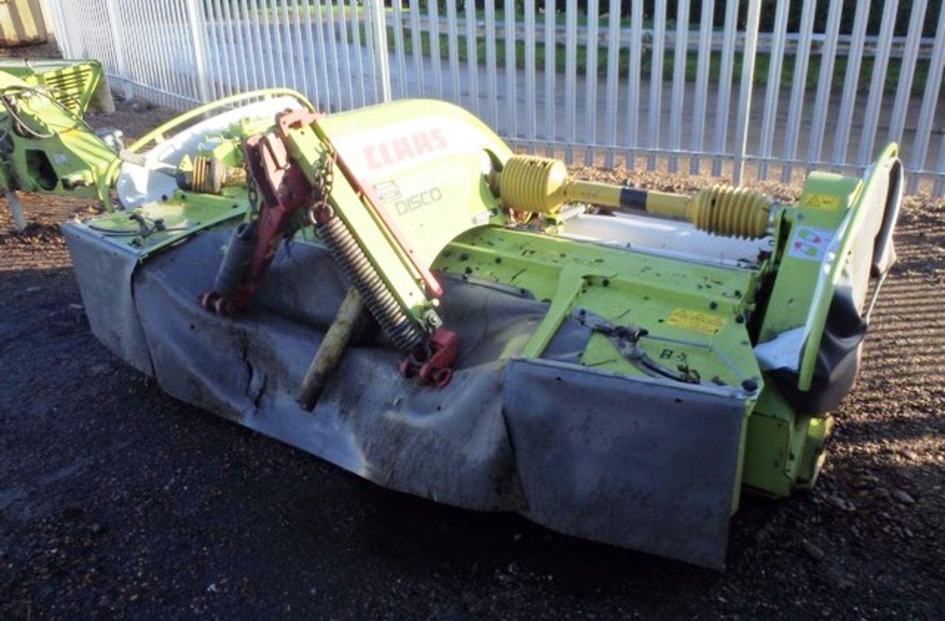 CLAAS 3200FC DISCO PROFIL FRONT MOUNTED MOWER CONDITIONER'LIQUIDATION DIRECT' THIS LOT HAS A 10%