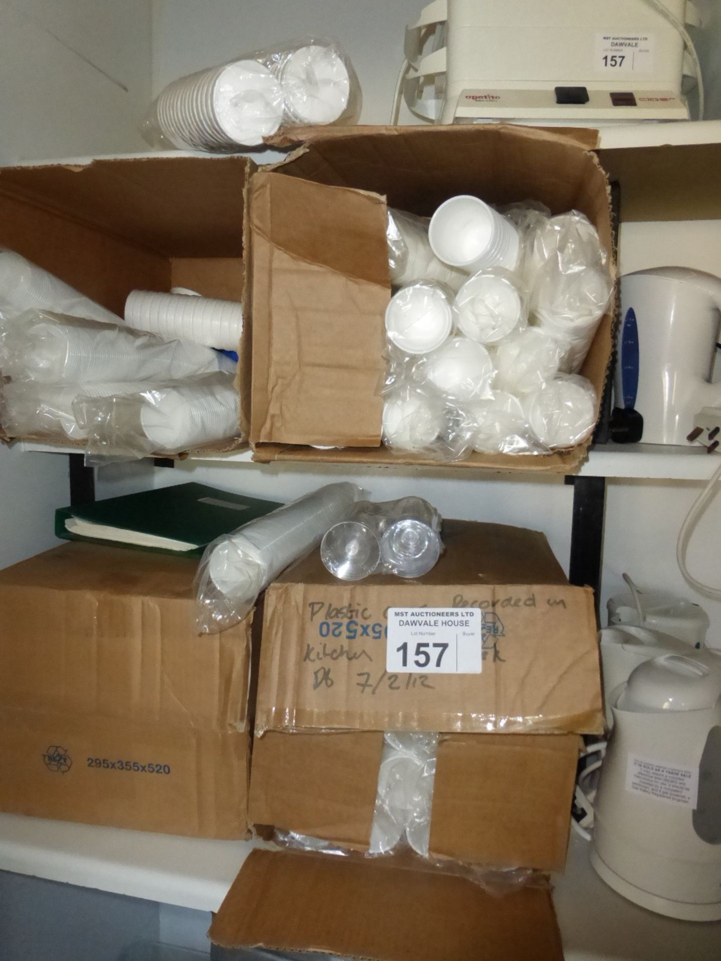 A quantity of miscellaneous electric kettles, drinking glasses, beakers, Jugs and plastic cups - Image 5 of 5