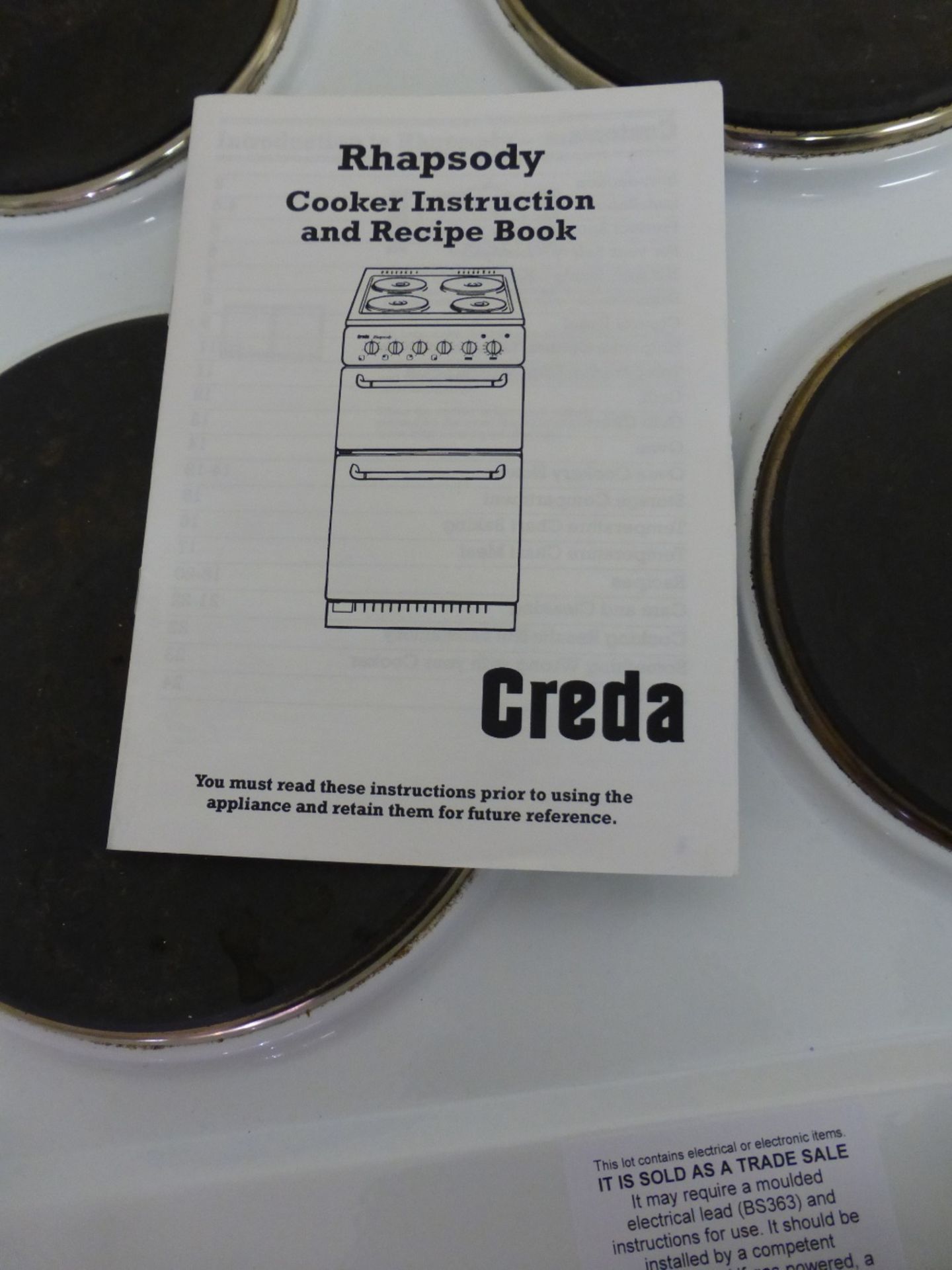 1 Creda Rhapsody white enamelled domestic cooker with oven and 4 top rings (located in room 11) - Image 2 of 2