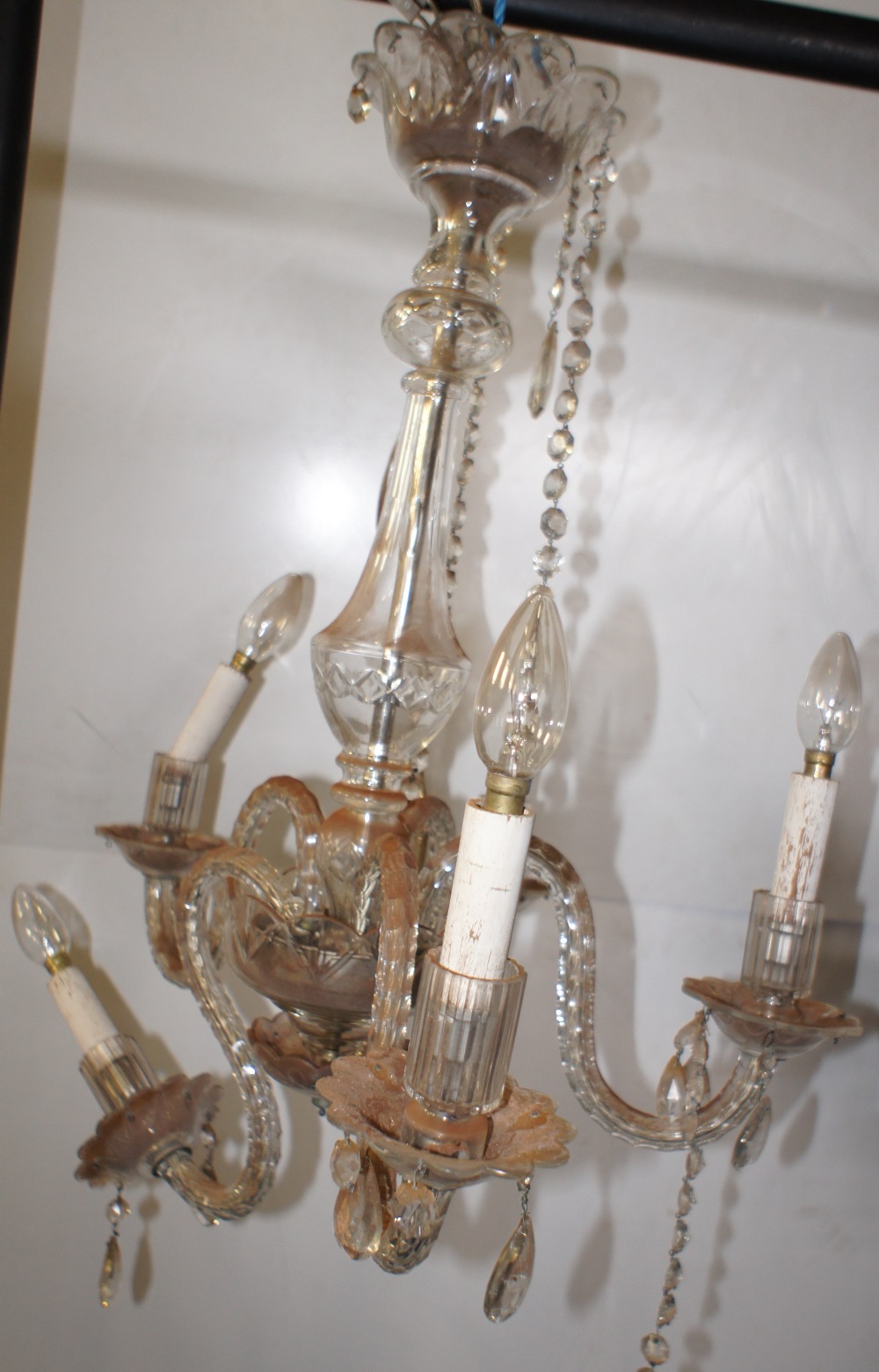 NV- 2 similar highly decorative multi arm glass electric chandeliers with cut glass droplets - Image 2 of 2