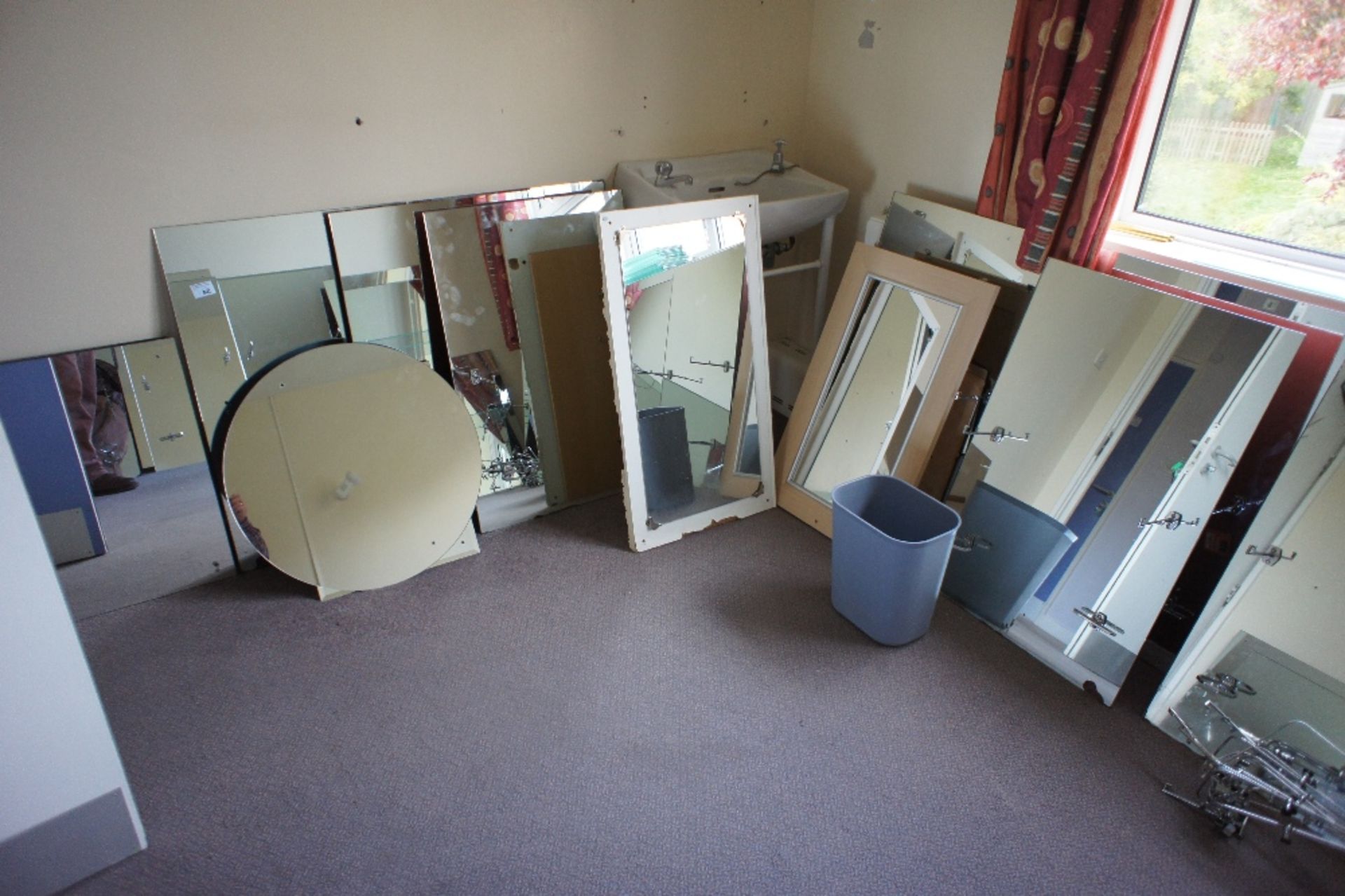 a large quantity of miscellaneous unframed bathroom wall mirrors and several small framed mirrors ( - Image 3 of 3