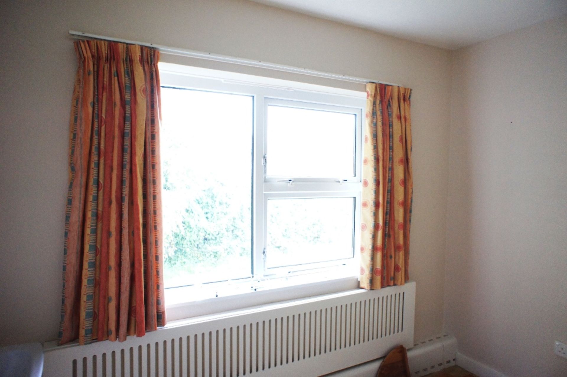 all curtains and blinds as hung throughout property of Davey Court - Image 2 of 4