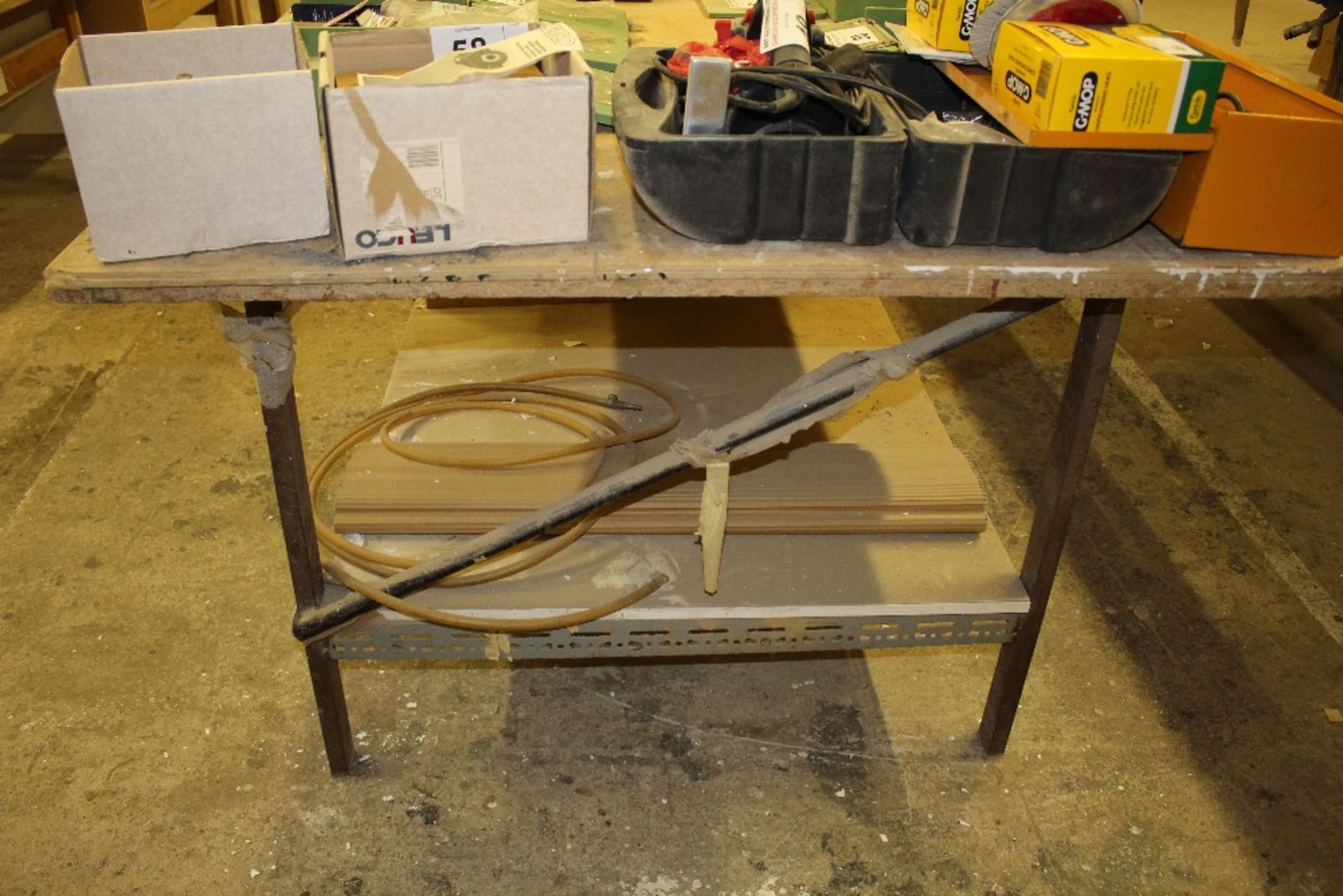 1 large work bench - Image 2 of 4