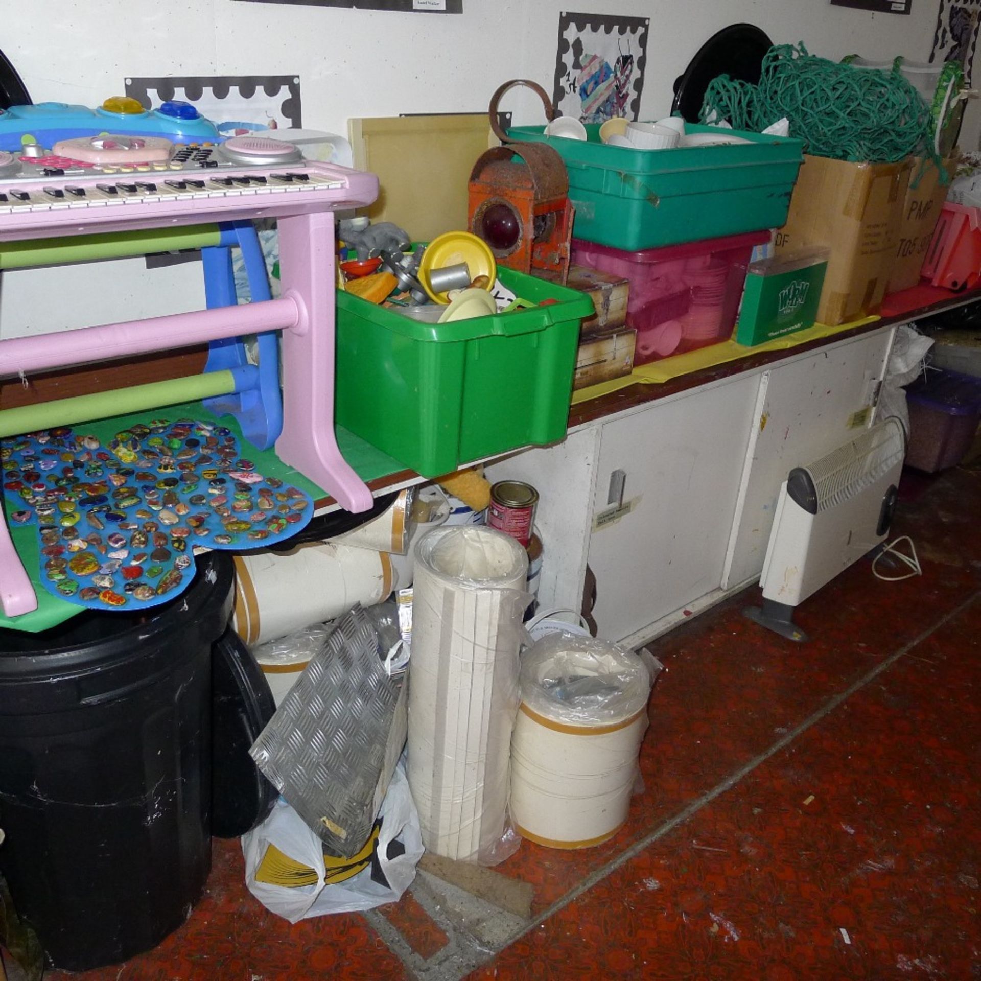 a large qty. of misc. art room equipment and materials etc. (located in junior art room) - Image 4 of 5