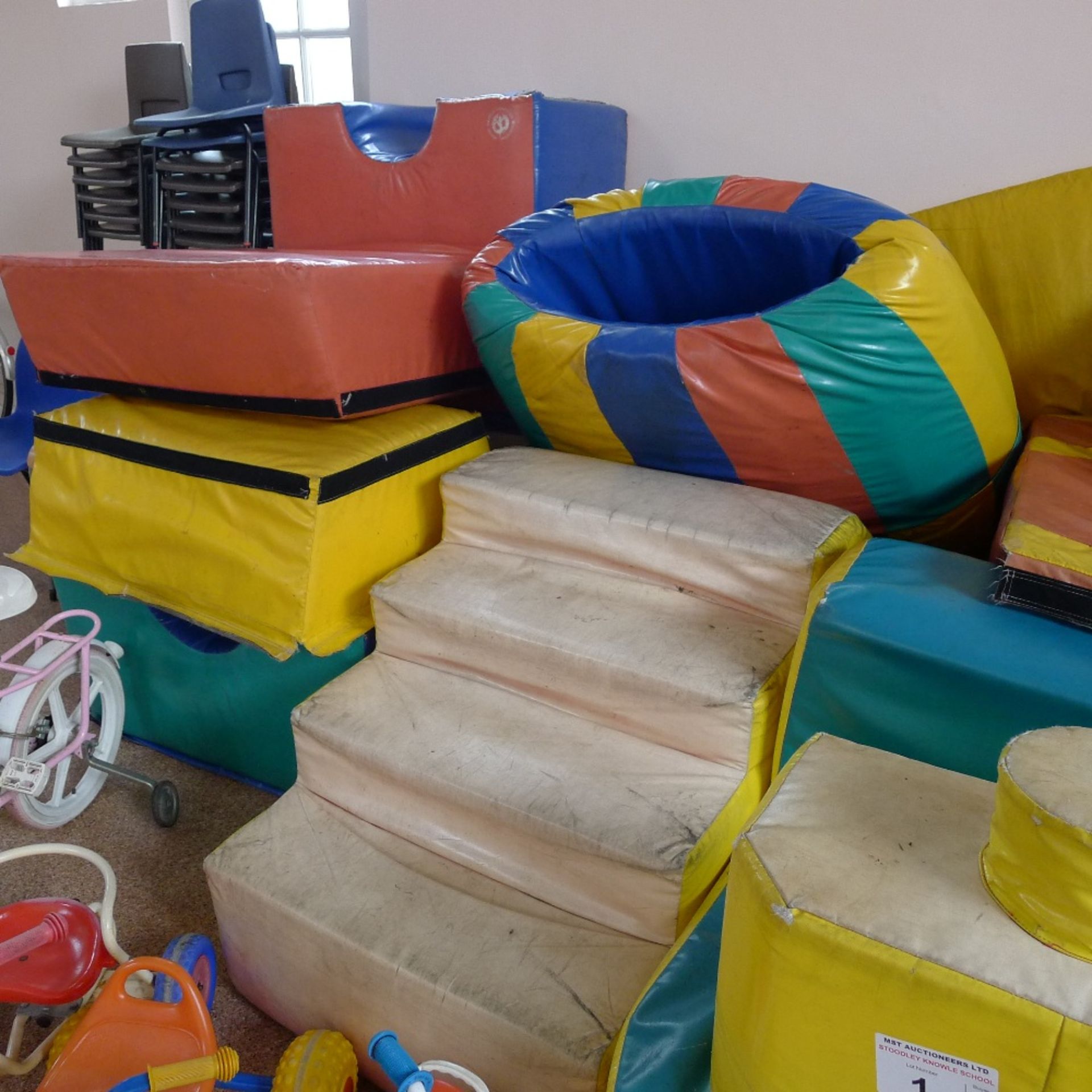 a qty. of misc. soft play equipment and other children’s play toys etc. including; slides, small - Image 4 of 5