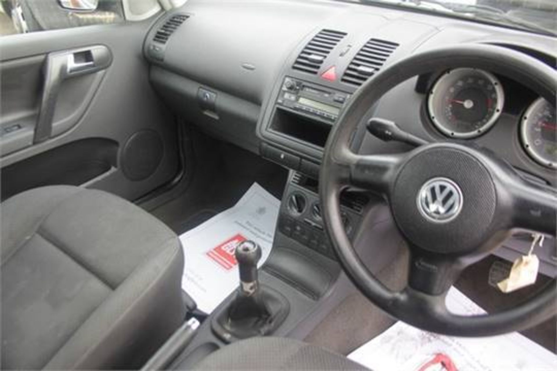 VW POLO - Image 7 of 9