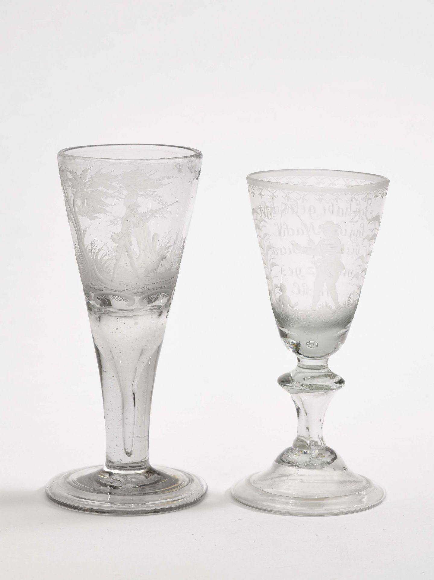 Pokal und SpitzkelchMitteldeutsch, 18./19. Jh. Glas. Konische Kuppa auf Balusterschaft und gewölbtem